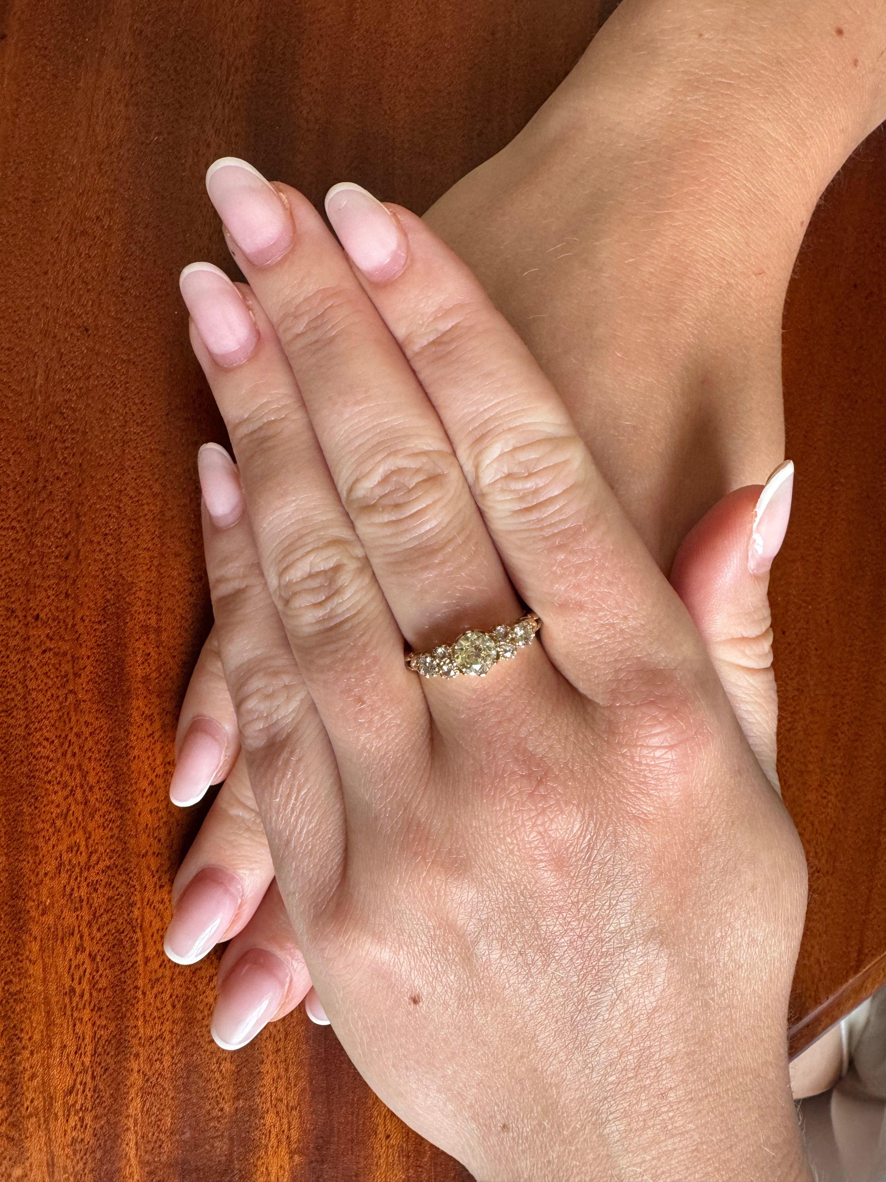 Old European Goldener Diamantring mit 1,20 Karat, frühes 20. Jahrhundert. (Alteuropäischer Schliff) im Angebot