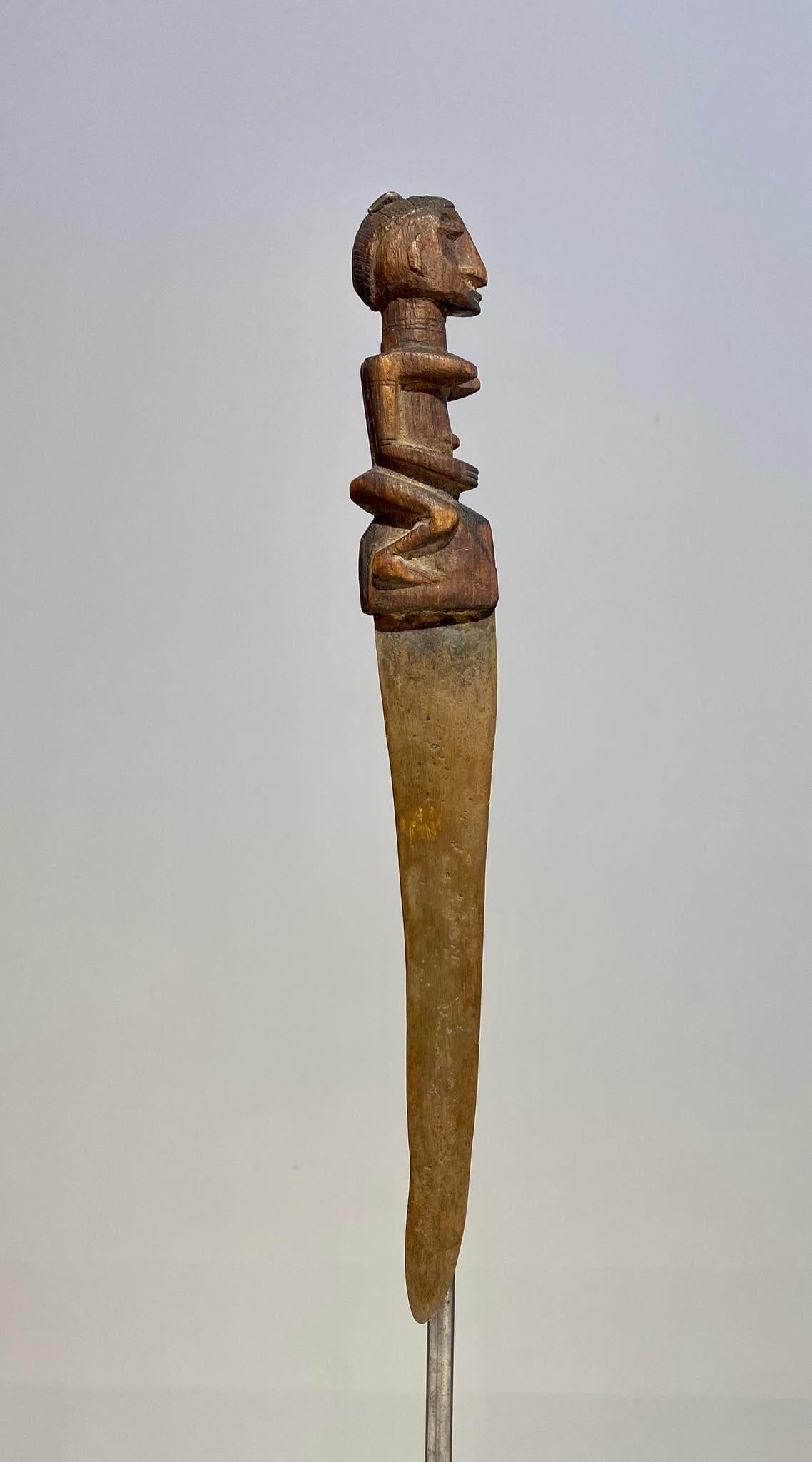 Old Exceptional Rare Knife From The Dogon Tribe Mali Bandiagara African Art 19th For Sale 7