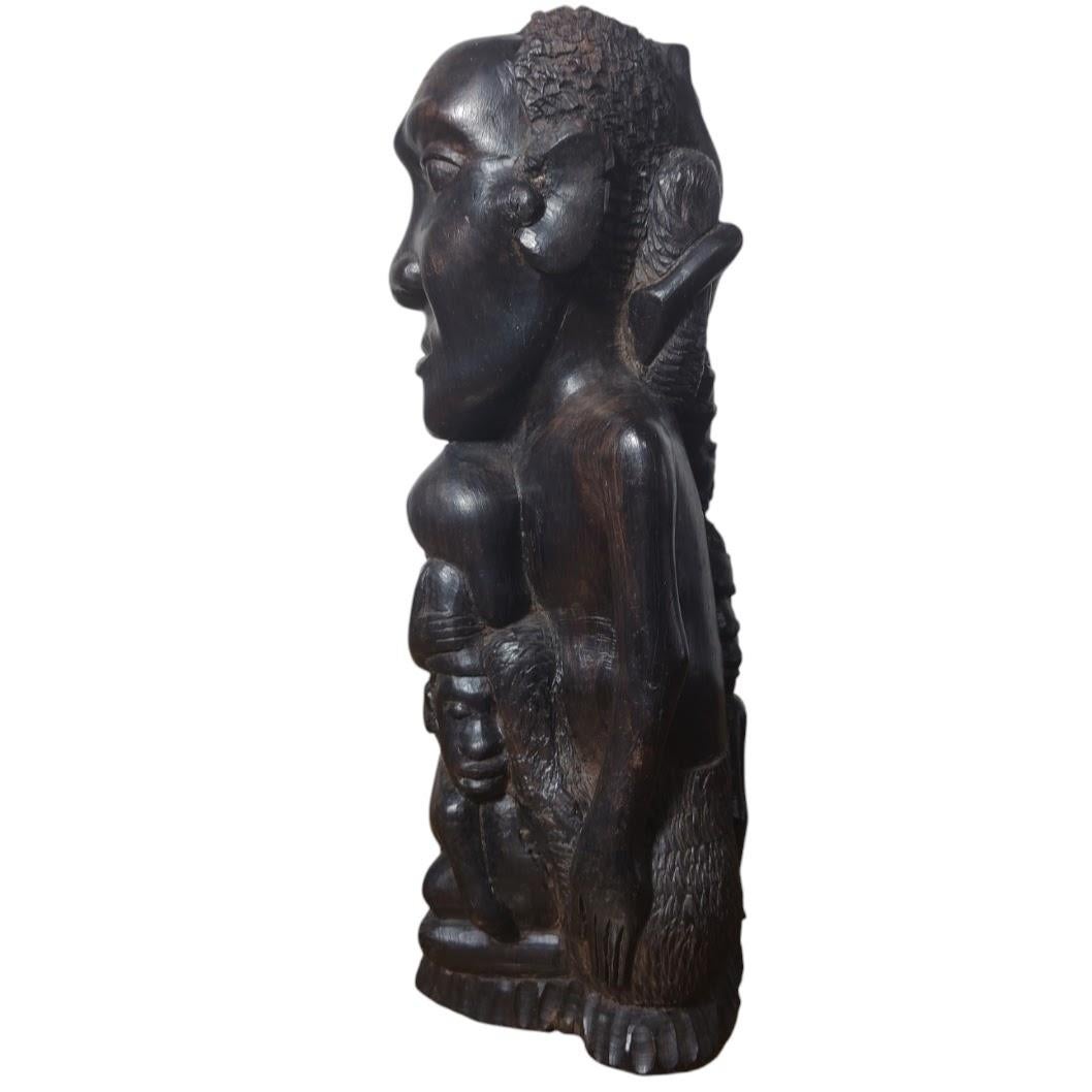 Altes Familienbaum des Makonde-Stils, Tansania, 1960er Jahre (Stammeskunst) im Angebot