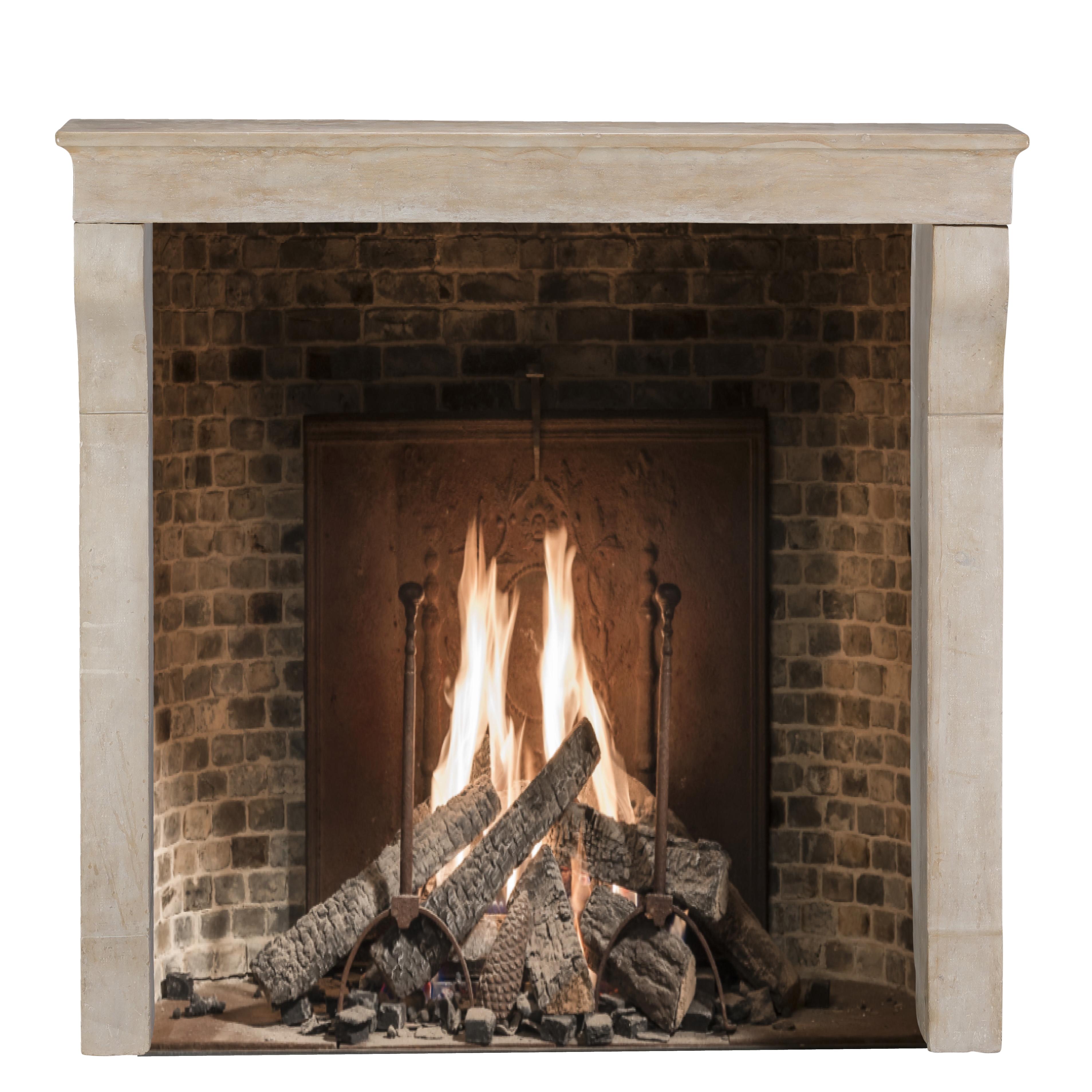 French Old Fireplace - Aged Limestone - Elegant Patina - Soft Light Reflection - Design For Sale