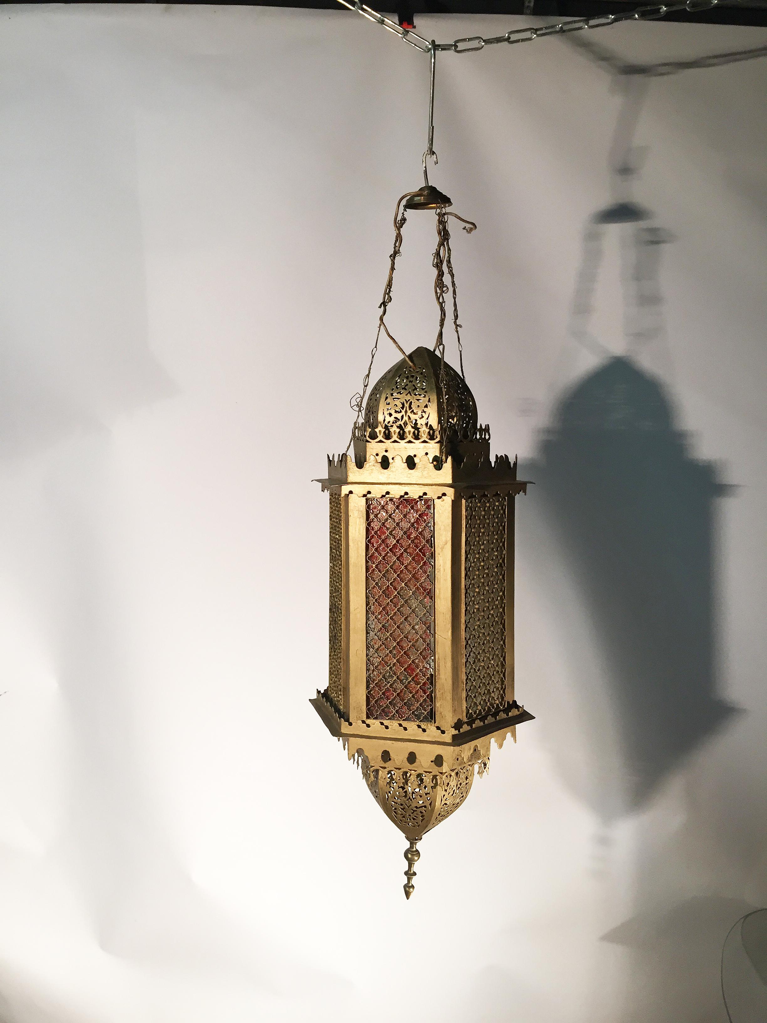 XIXe siècle Ancienne lanterne flamande en laiton d'inspiration mauresque, 19ème siècle en vente