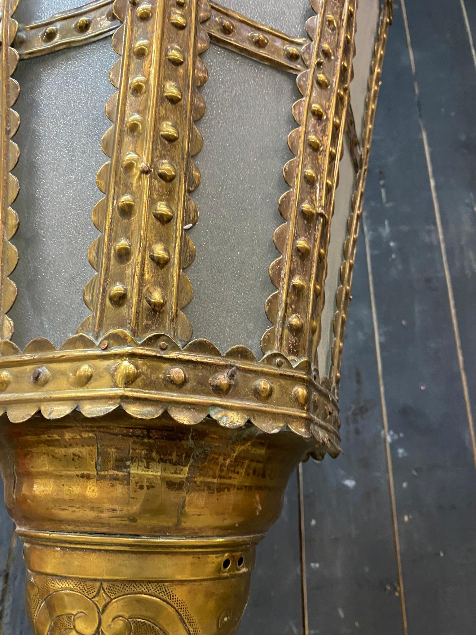 Ancienne lanterne Flemish en cuivre et verre du 18e siècle, non électrifiée en vente 4