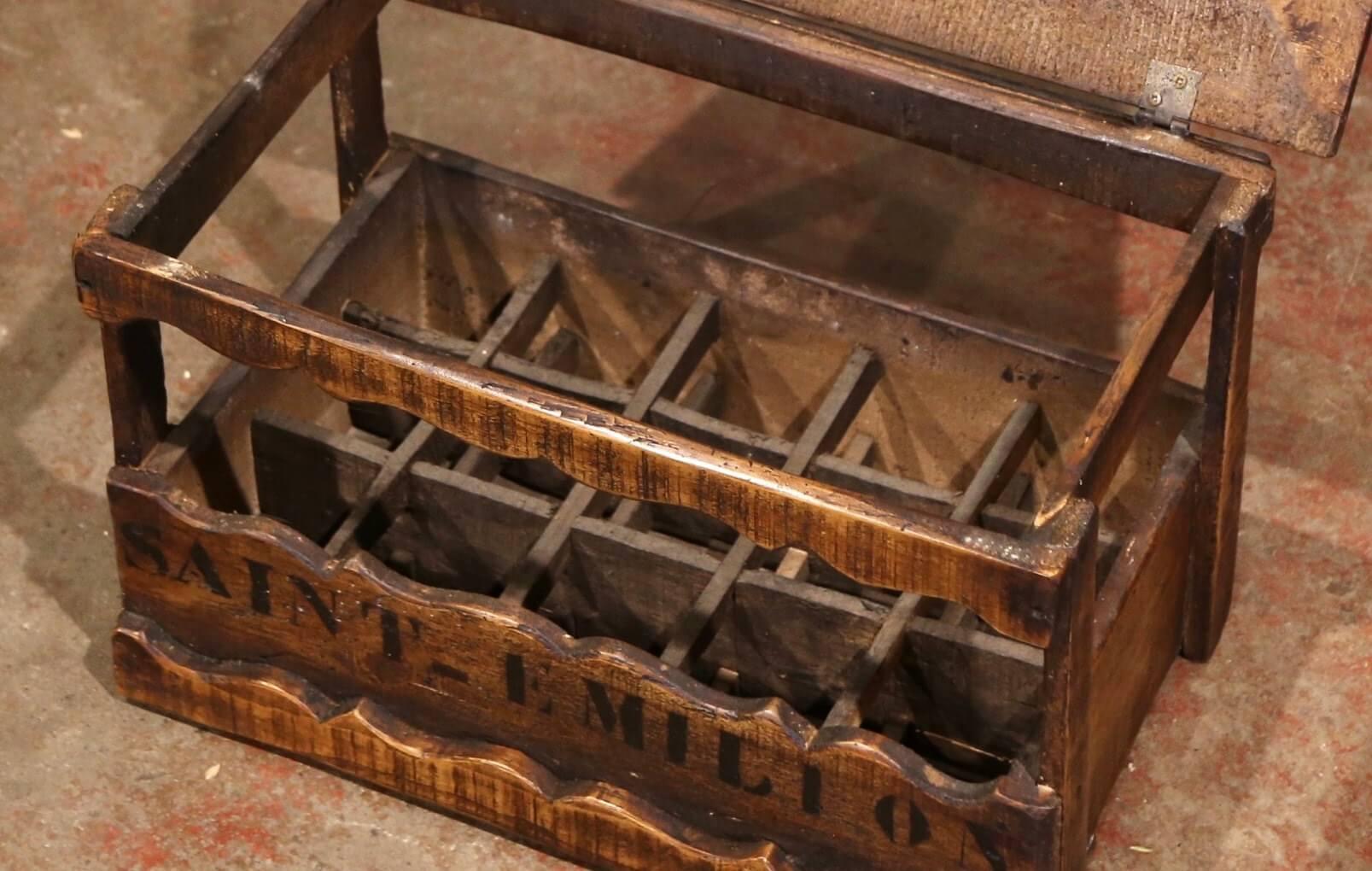 Armoire de rangement pour 15 bouteilles de vin en pin français avec décor « Saint-Emilion » en vente 2