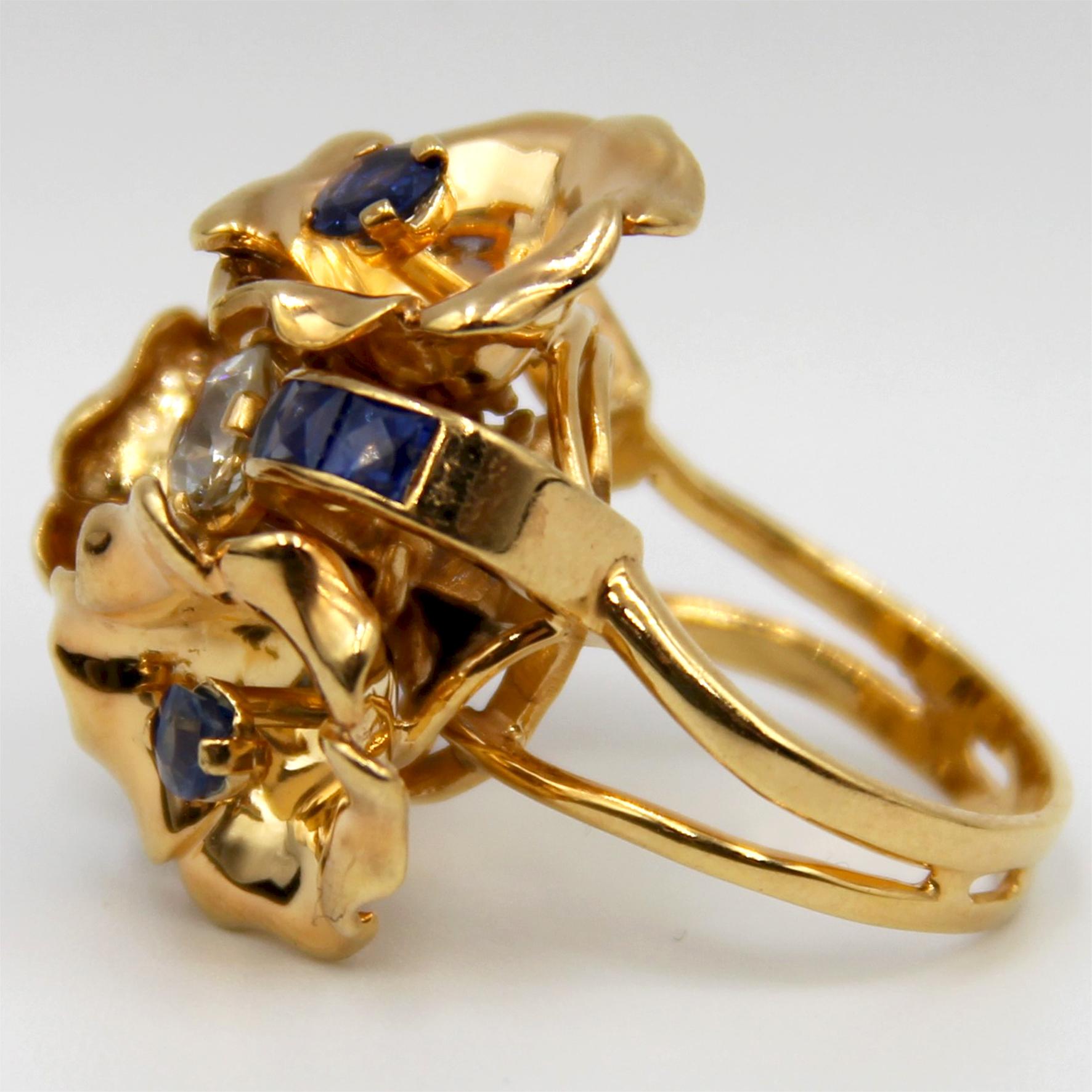 This excellent design is from 1920's France. It's with Sapphires and in centre 0.75 carats of Old European Cut Diamond.