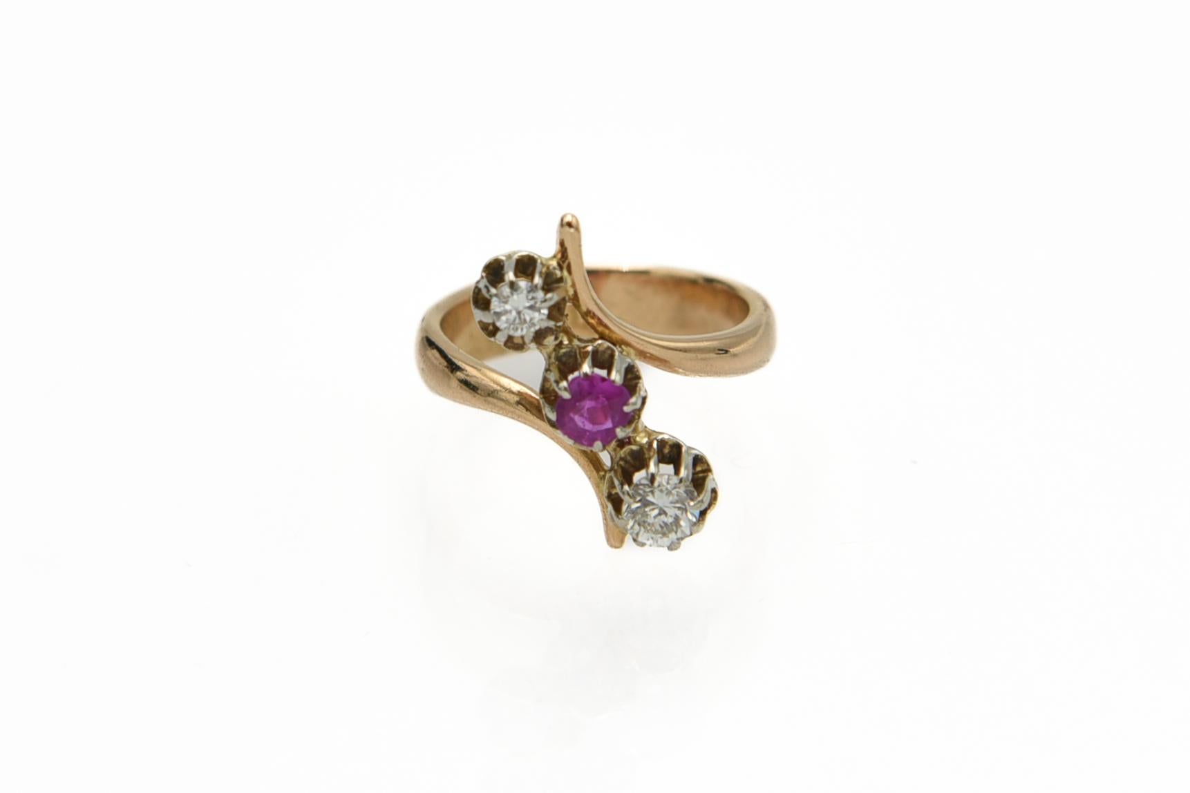 Old French Trilogy ring with ruby and diamonds 0.34ct For Sale 2