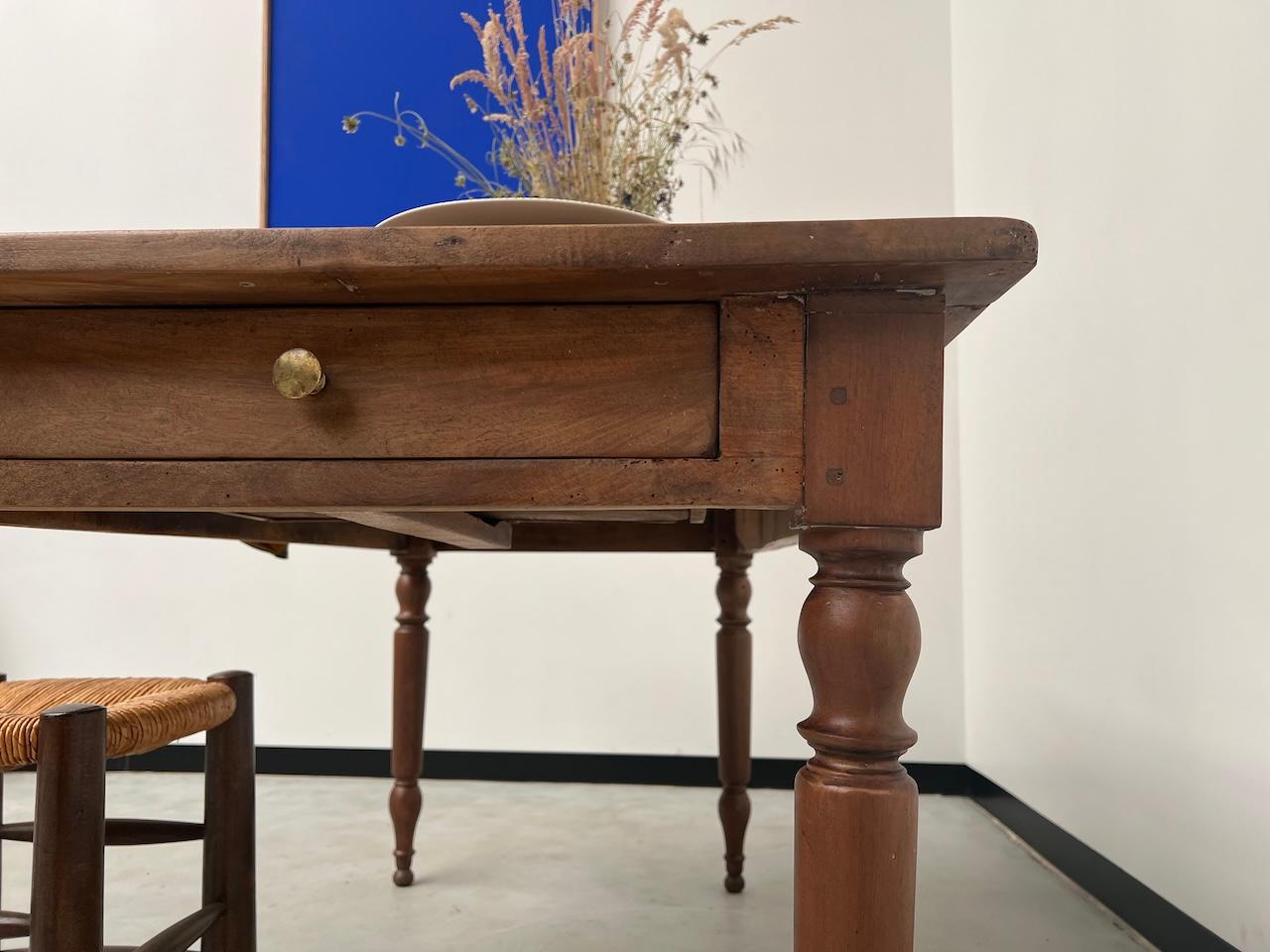 Old french walnut bistro table For Sale 8