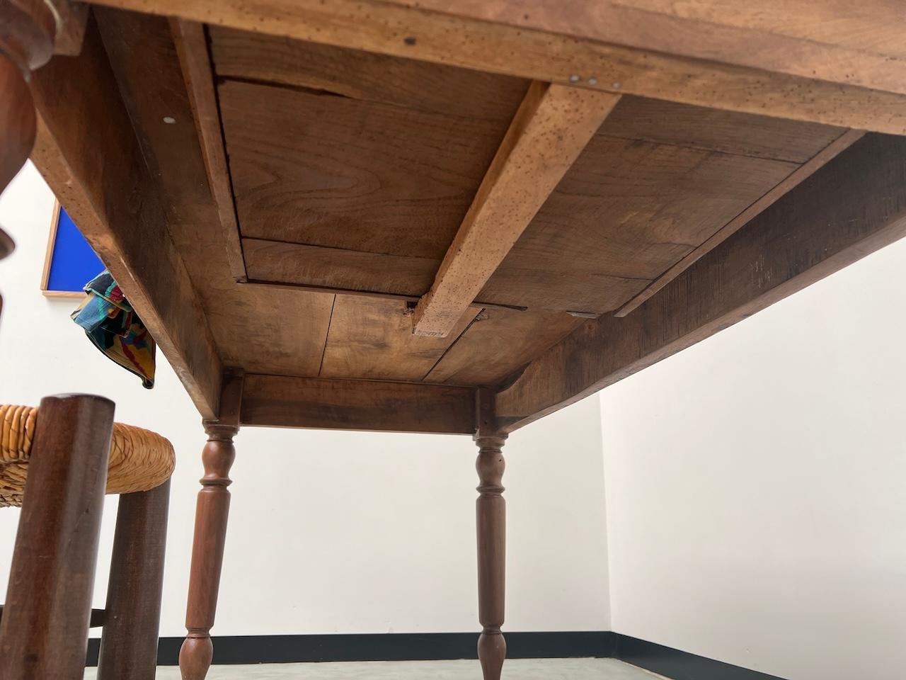 Old french walnut bistro table For Sale 13