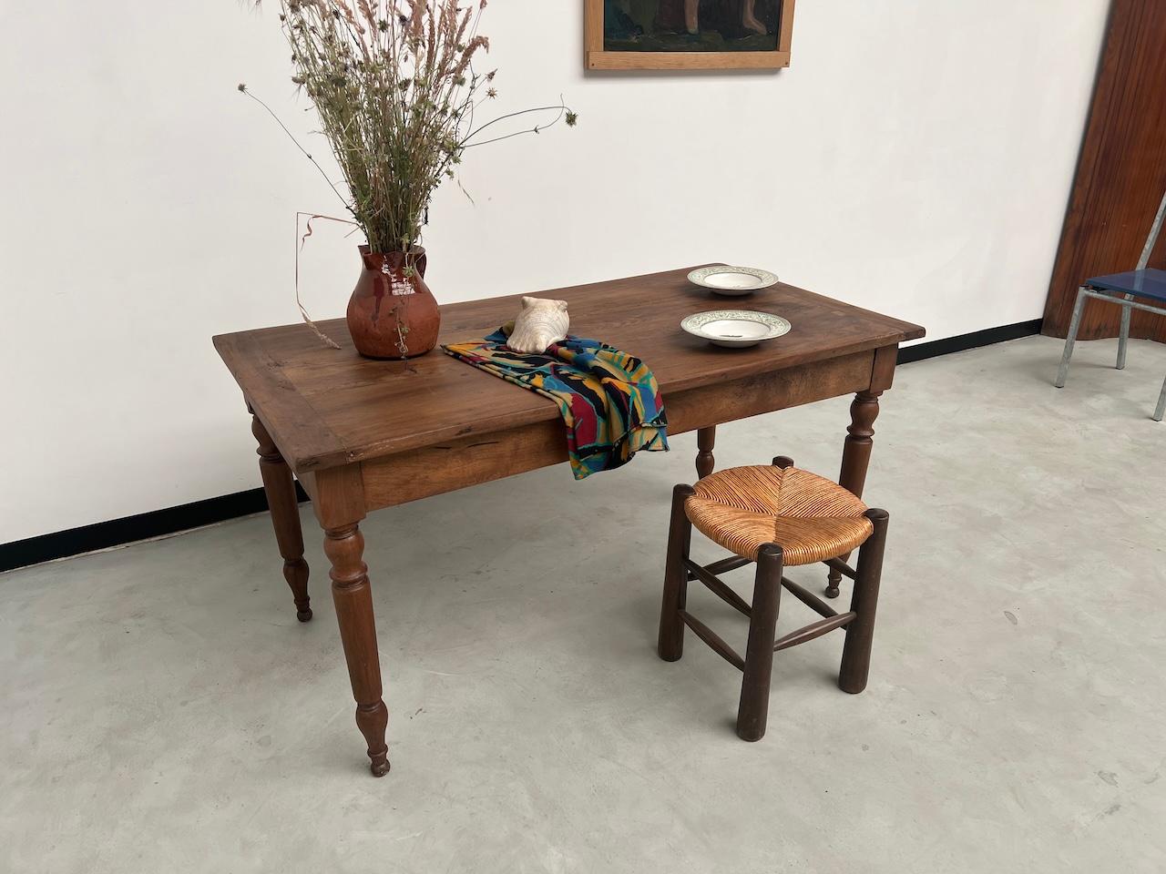 Old french walnut bistro table For Sale 2