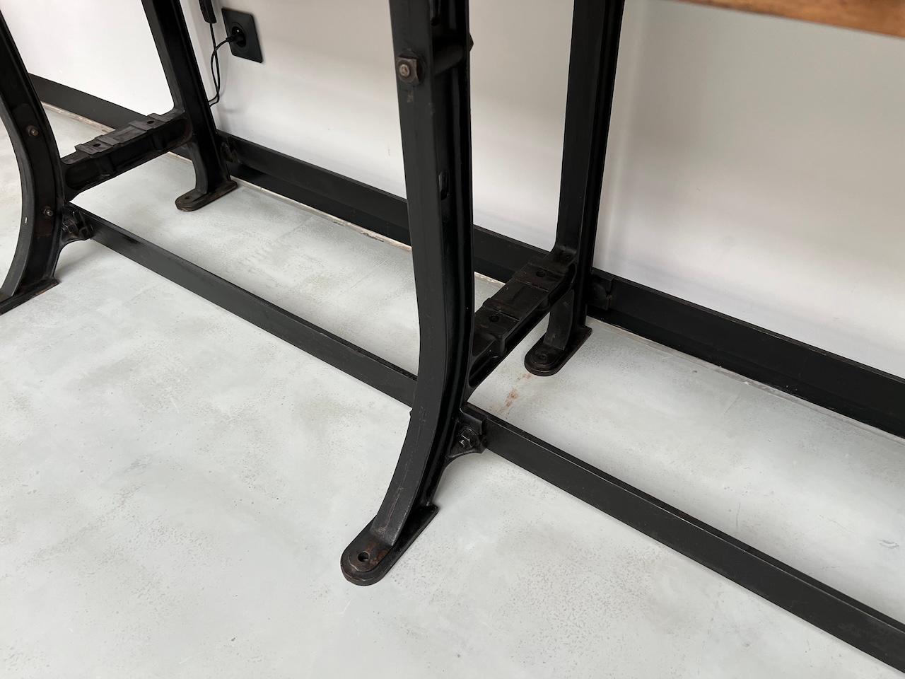 Old french workbench with cast iron base, 1950s For Sale 6