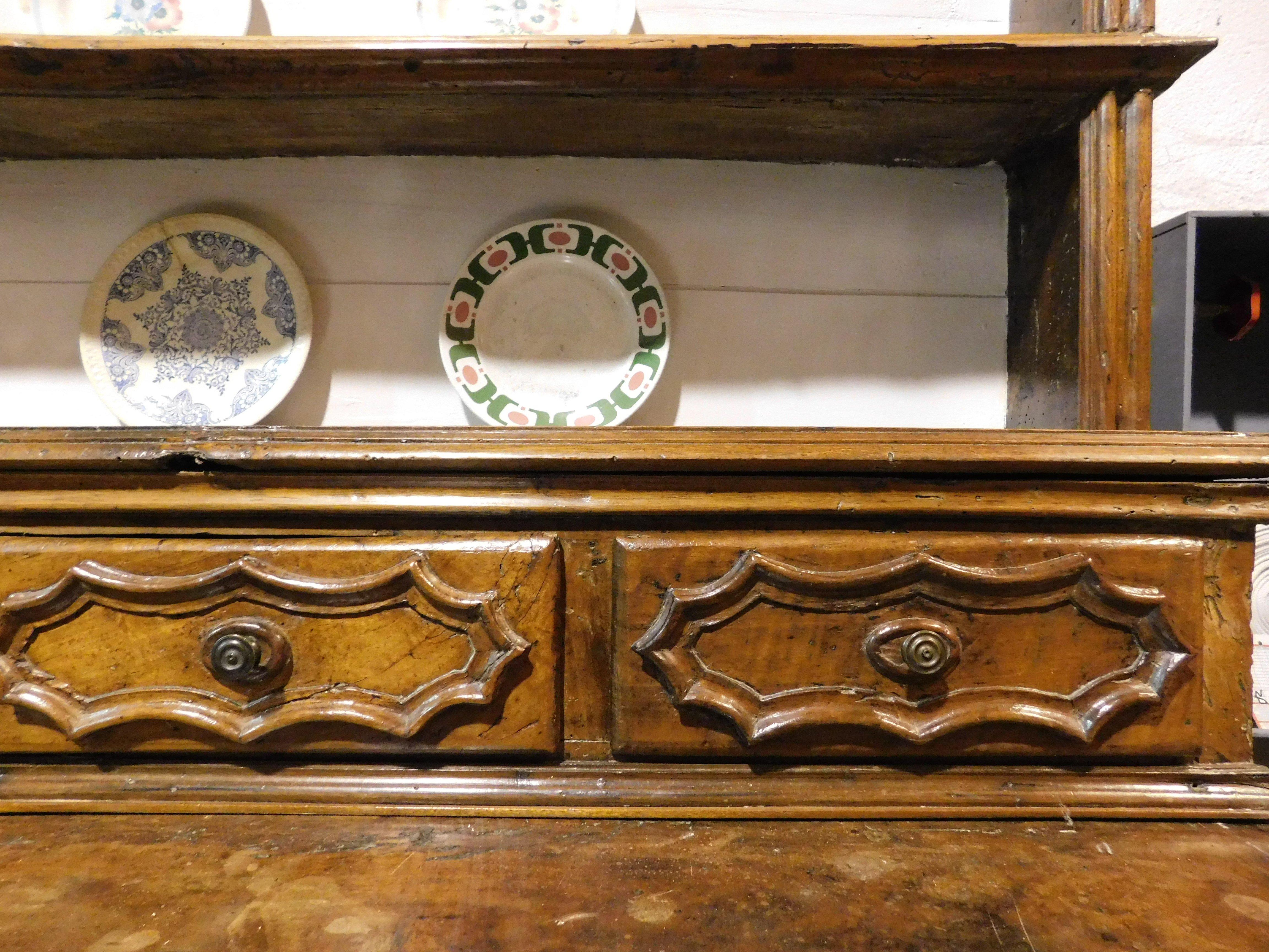Old furniture, richly carved walnut plate rack, from Turin, Italy For Sale 1