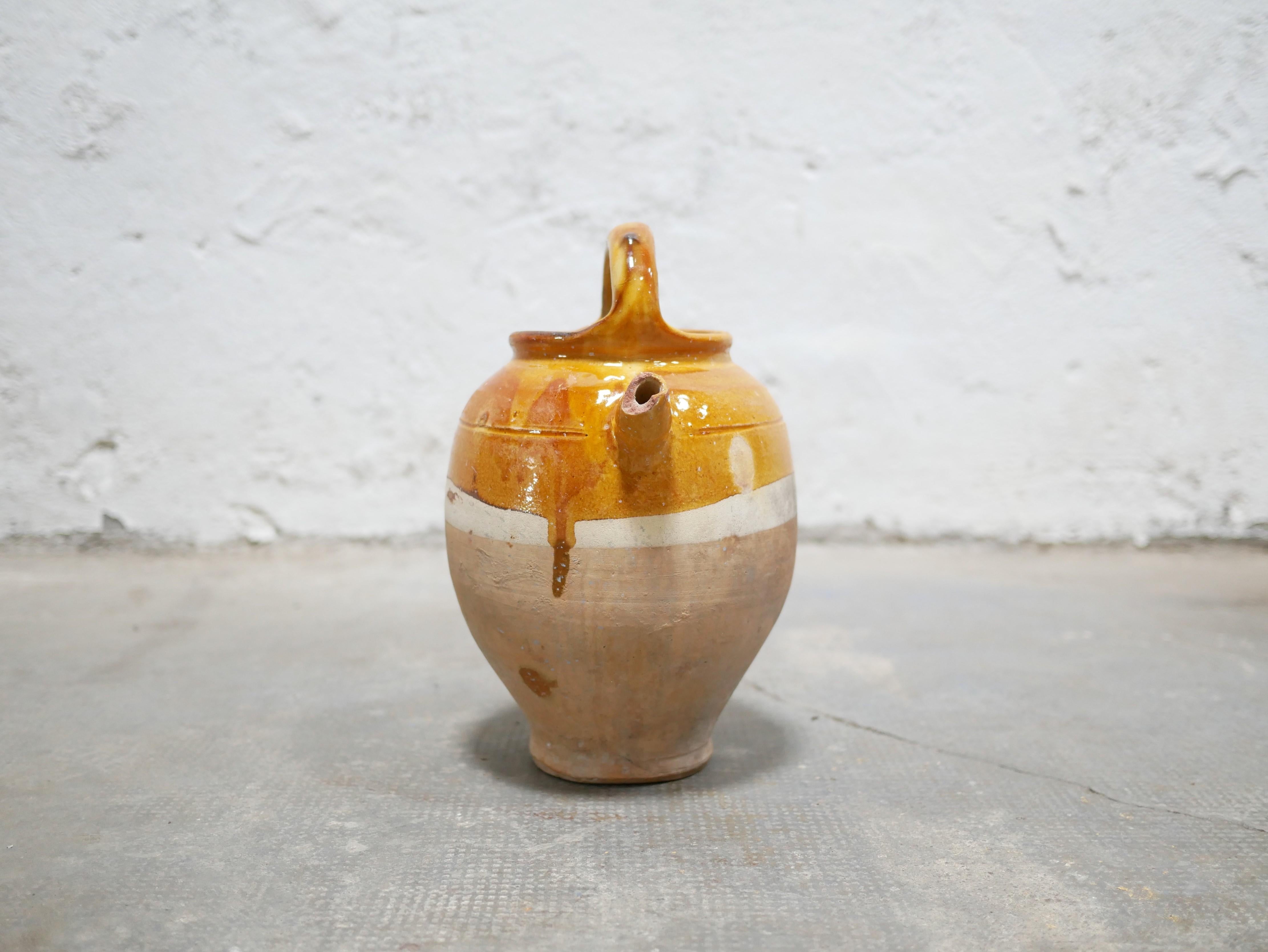 Old gargoulette pot in glazed terracotta In Good Condition In AIGNAN, FR