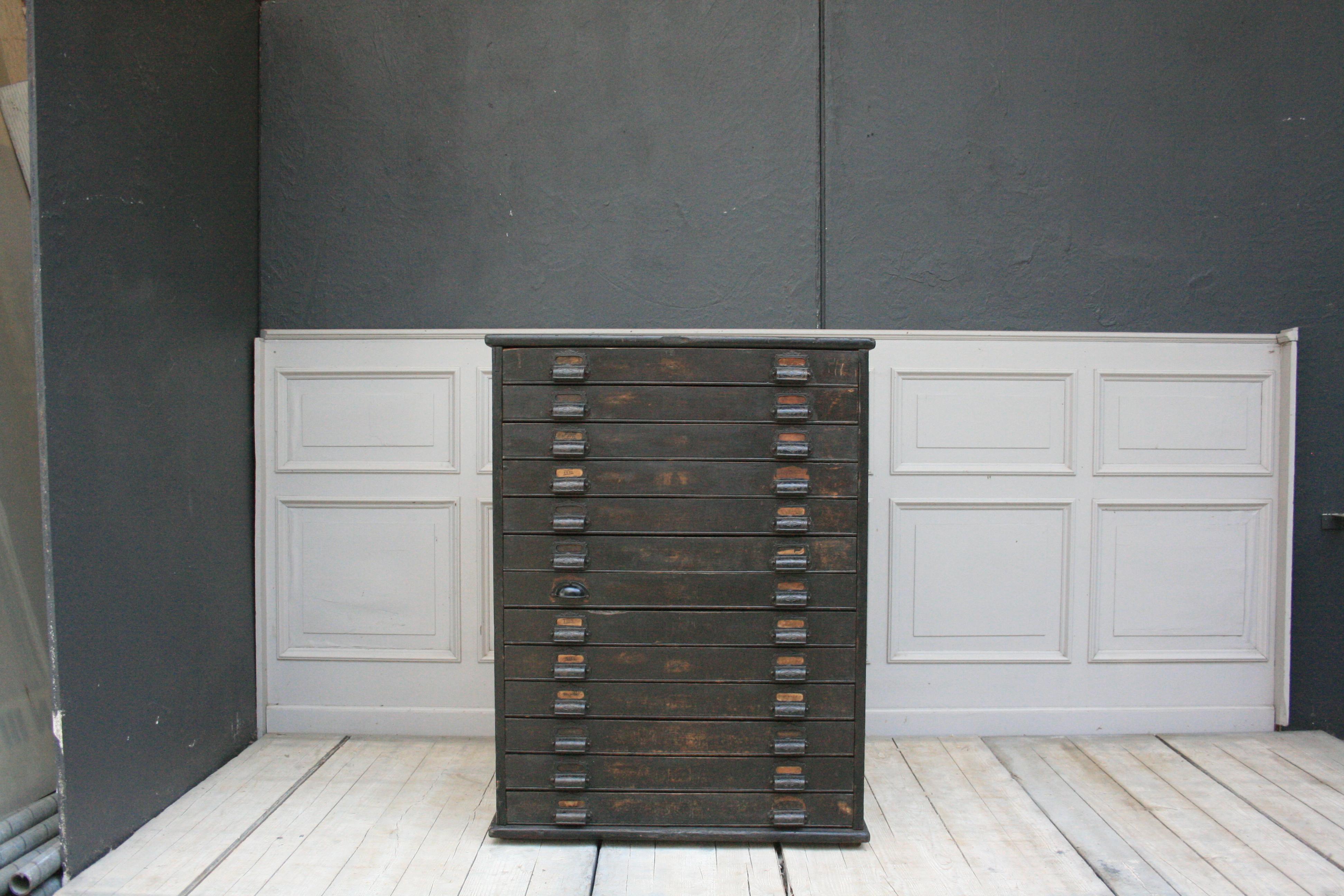 Old German Factory Plan Cabinet with 13 Drawers, circa 1900 In Good Condition In Dusseldorf, DE