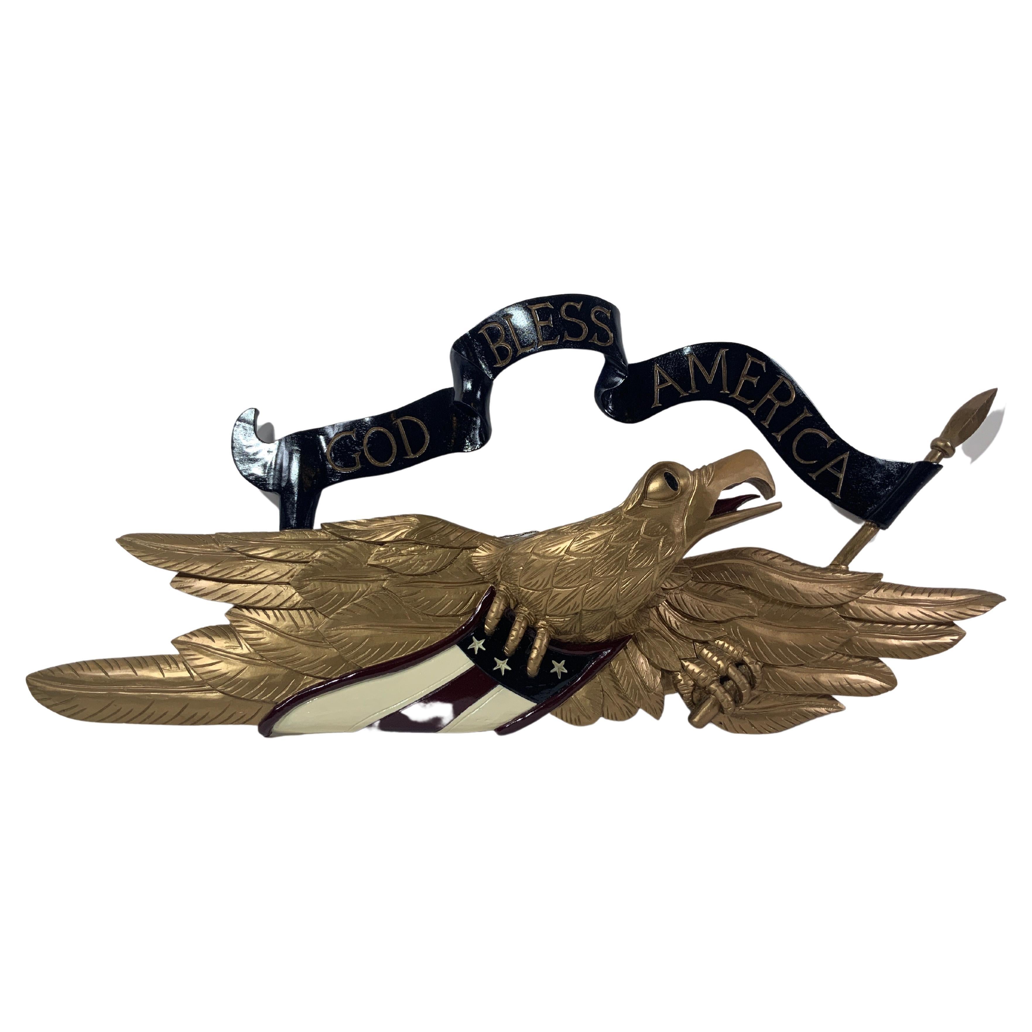 Old Gold geschnitzter Adler, "" Gott unsterblich Amerika" im Angebot