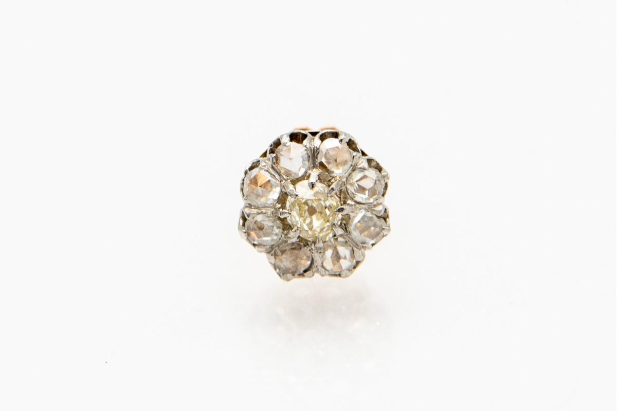 Donna Orecchini in oro antico con diamanti da 1,20 carati ed elementi in platino, 1890 circa. in vendita