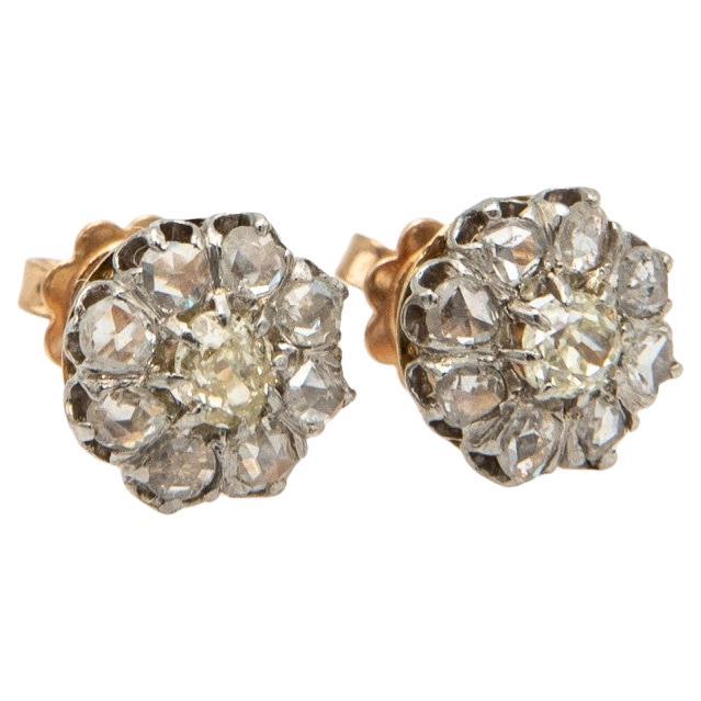 Boucles d'oreilles en or ancien avec diamants de 1,20 carat et éléments en platine, vers 1890.