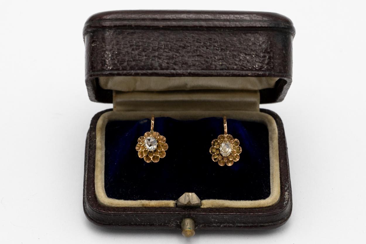 Old gold earrings with diamonds and diamonds 0.45ct, Austria-Hungary, 1872-1922. For Sale 4