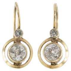 Boucles d'oreilles en vieil or avec diamants, Autriche-Hongrie, début du XXe siècle.