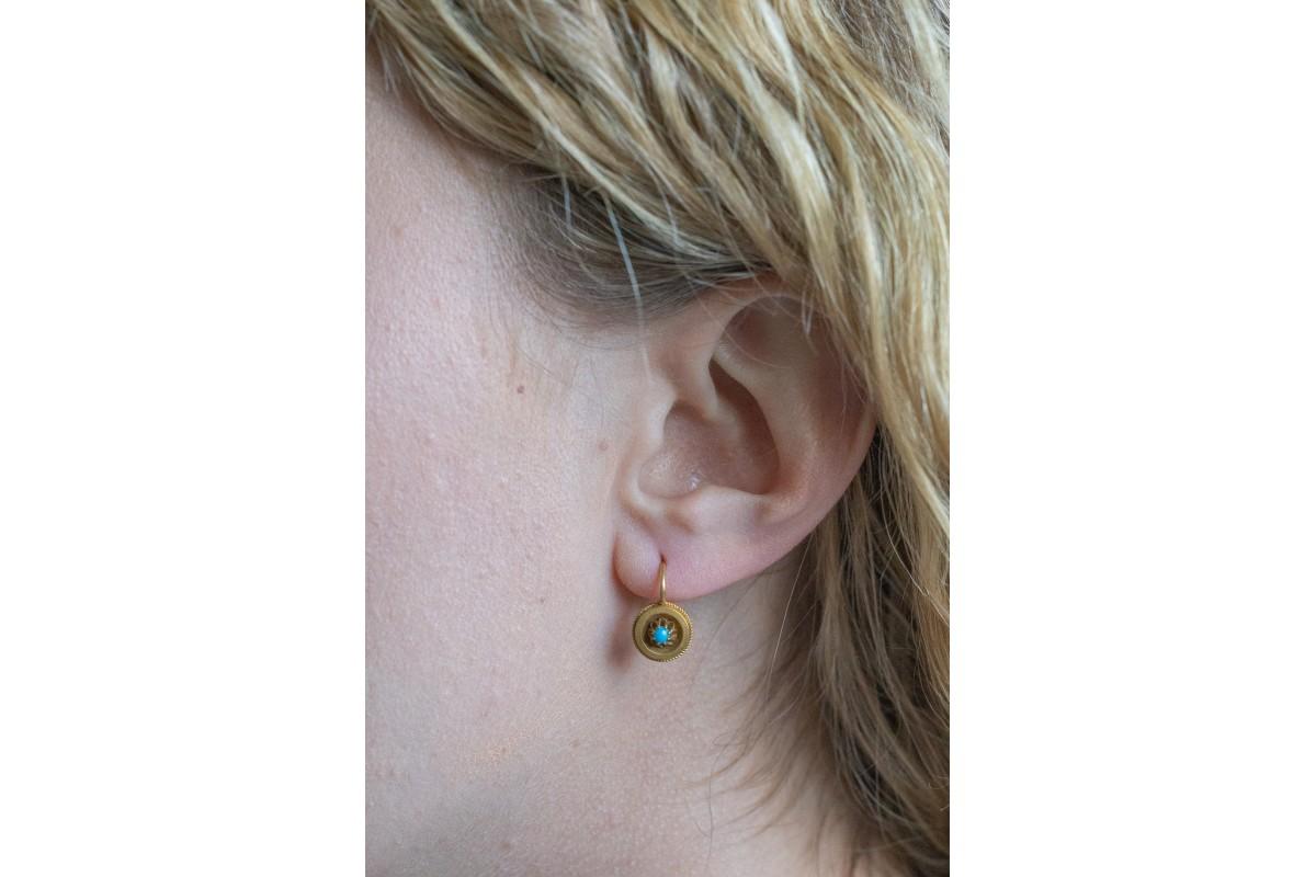 Boucles d'oreilles en or ancien avec turquoises, Autriche-Hongrie, 1872-1922. Bon état - En vente à Chorzów, PL