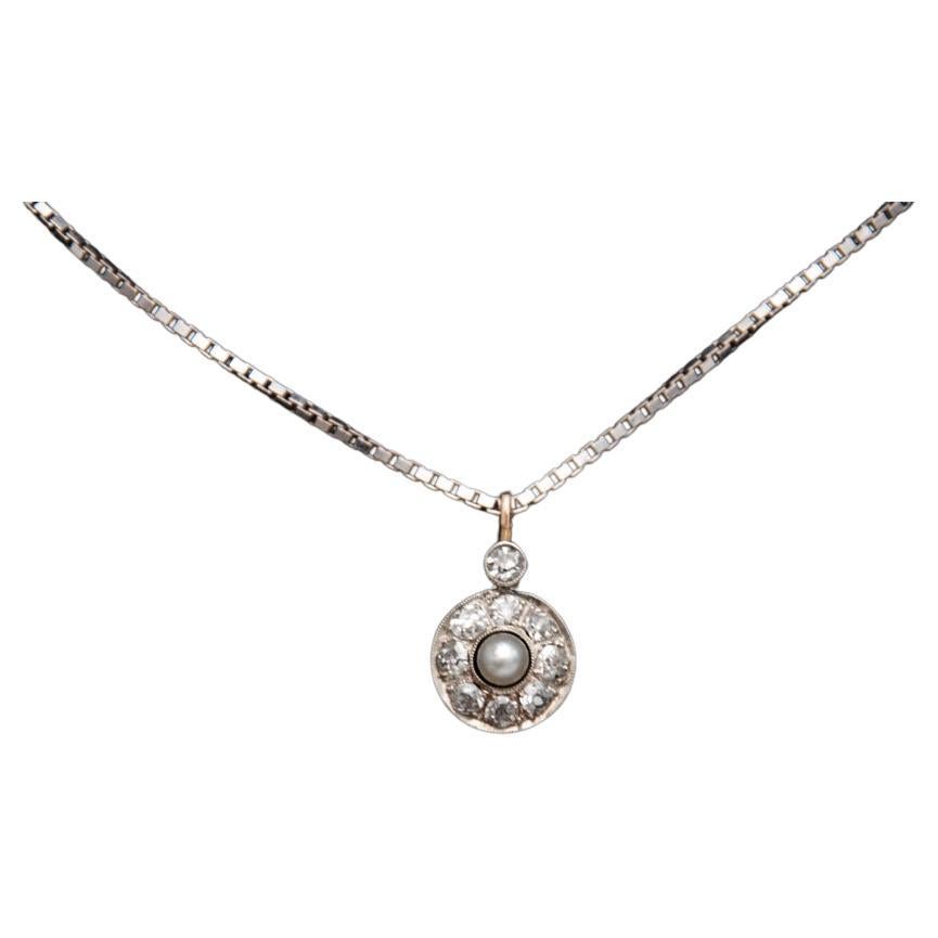 Old gold pendant with pearl and diamonds 0.50 ct, Austria-Hungary, circa 1920. For Sale