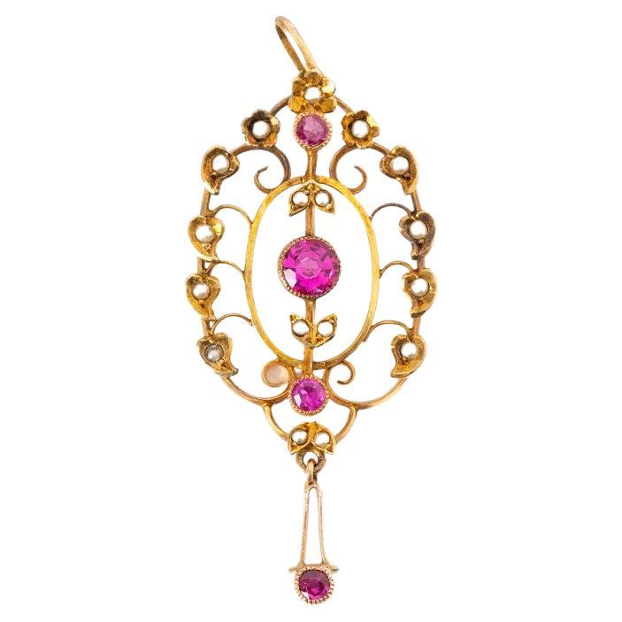 Old gold pendant with synthetic rubies and pearls For Sale