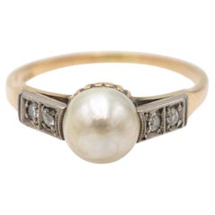 Old gold ring with pearl, early 20th century.