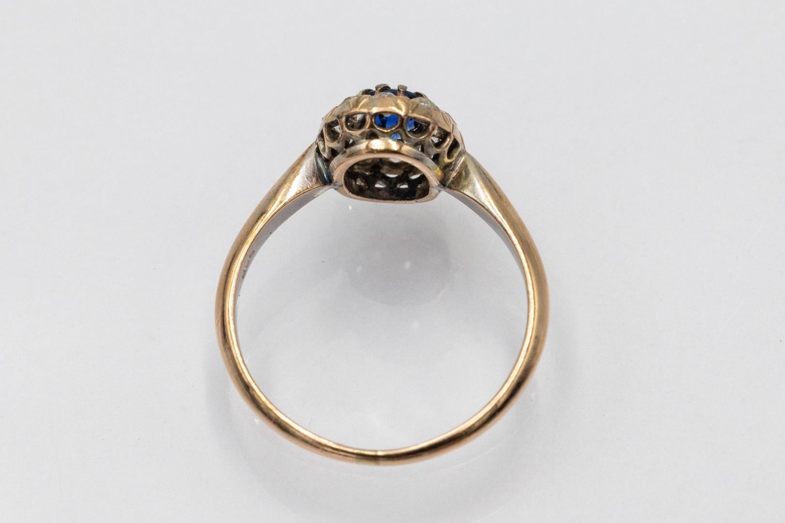 Old gold ring with sapphire and diamonds, mid-20th century For Sale 2