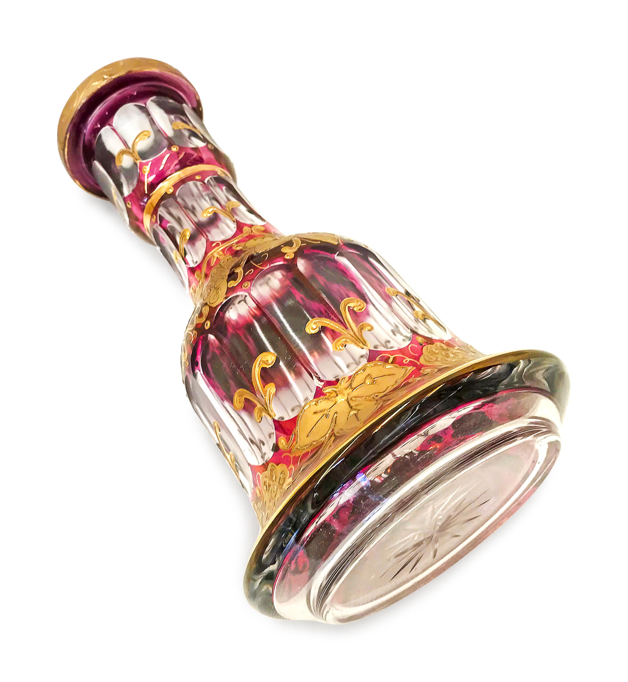 Beautiful glass hookah with 18 karat gold plated design . it has burgundy color mixed with gold which makes it absolutely beautiful .The glass has hand cut design itself which is unique and pretty.
W : 6
