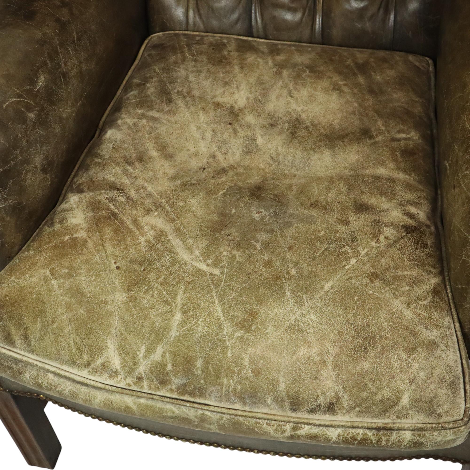 Poltrona Chesterfield verde antico Poltrona da poltrona in vendita 11