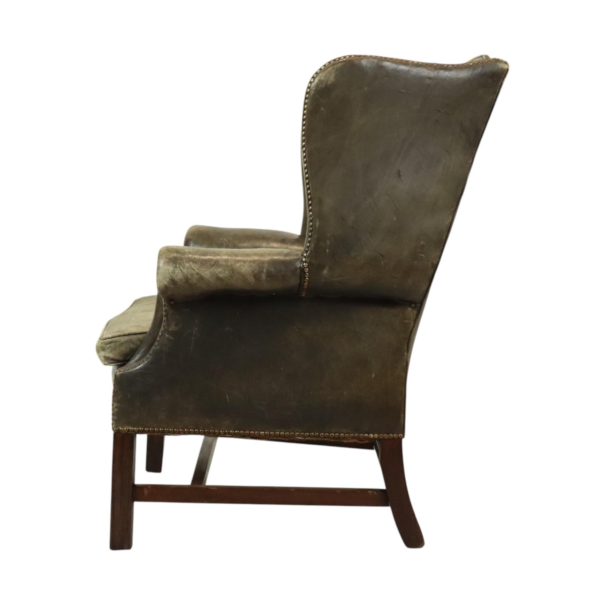 Poltrona Chesterfield verde antico Poltrona da poltrona in vendita 3