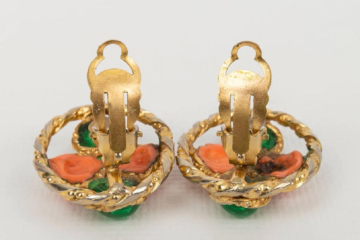 Women's Old Gripoix Earrings in Gold Metal and Glass Paste For Sale