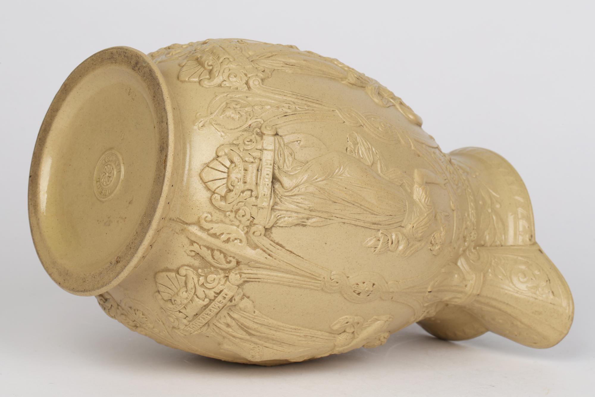 Victorien Ancienne cruche en céramique Old Hall Drabware avec des figures de vertus féminines cardinaux en vente