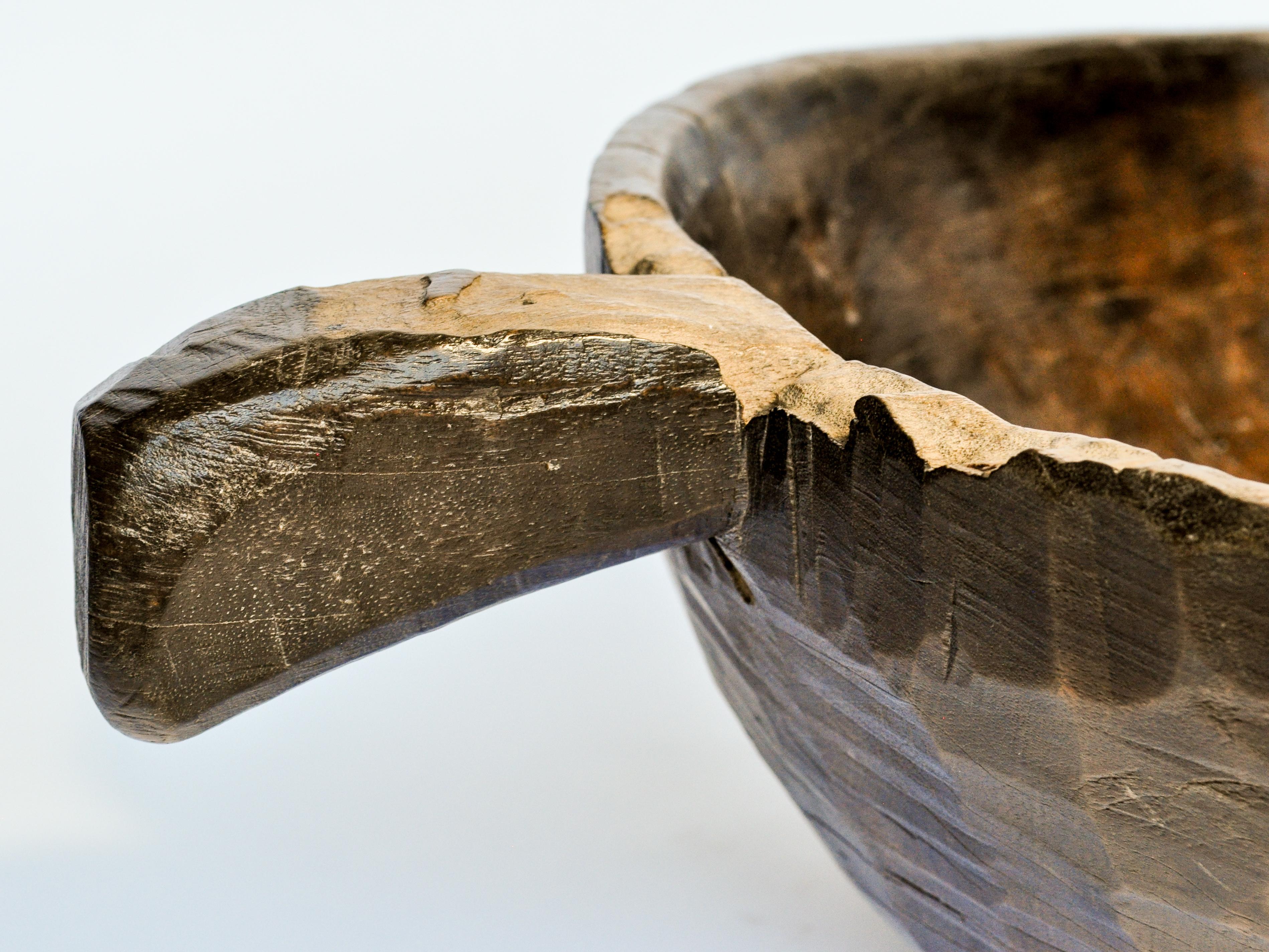 Old Hand Hewn Wooden Bowl with Handle from Sulawesi, Indonesia, Mid-20th Century 5