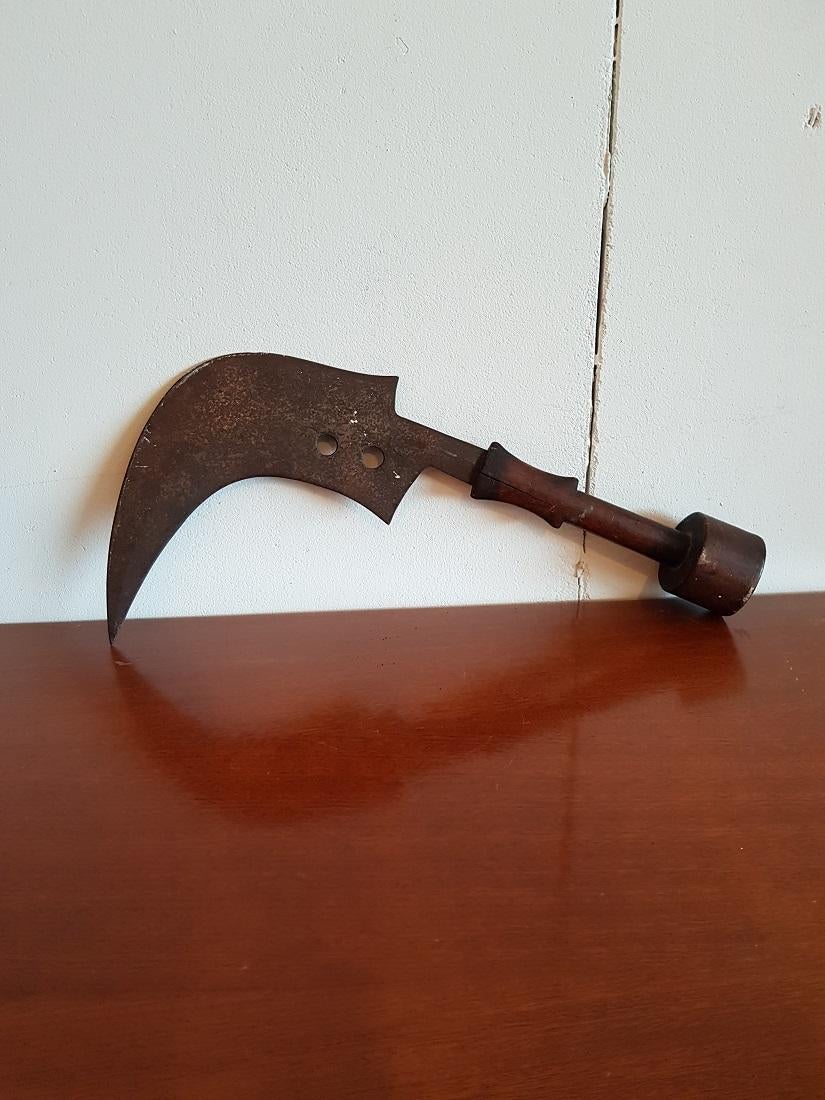 Old Handmade African Mangbetu Knife from Congo, Mid-20th Century For Sale 1