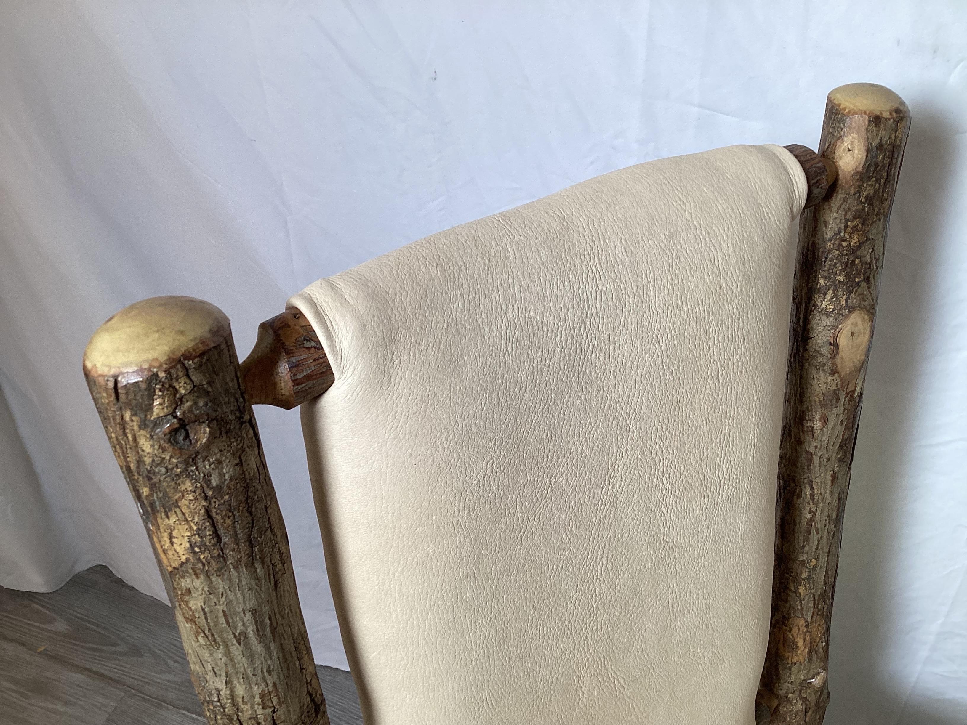 Old Hickory Accent Chair With Deer Skin Covering In Good Condition For Sale In Lambertville, NJ