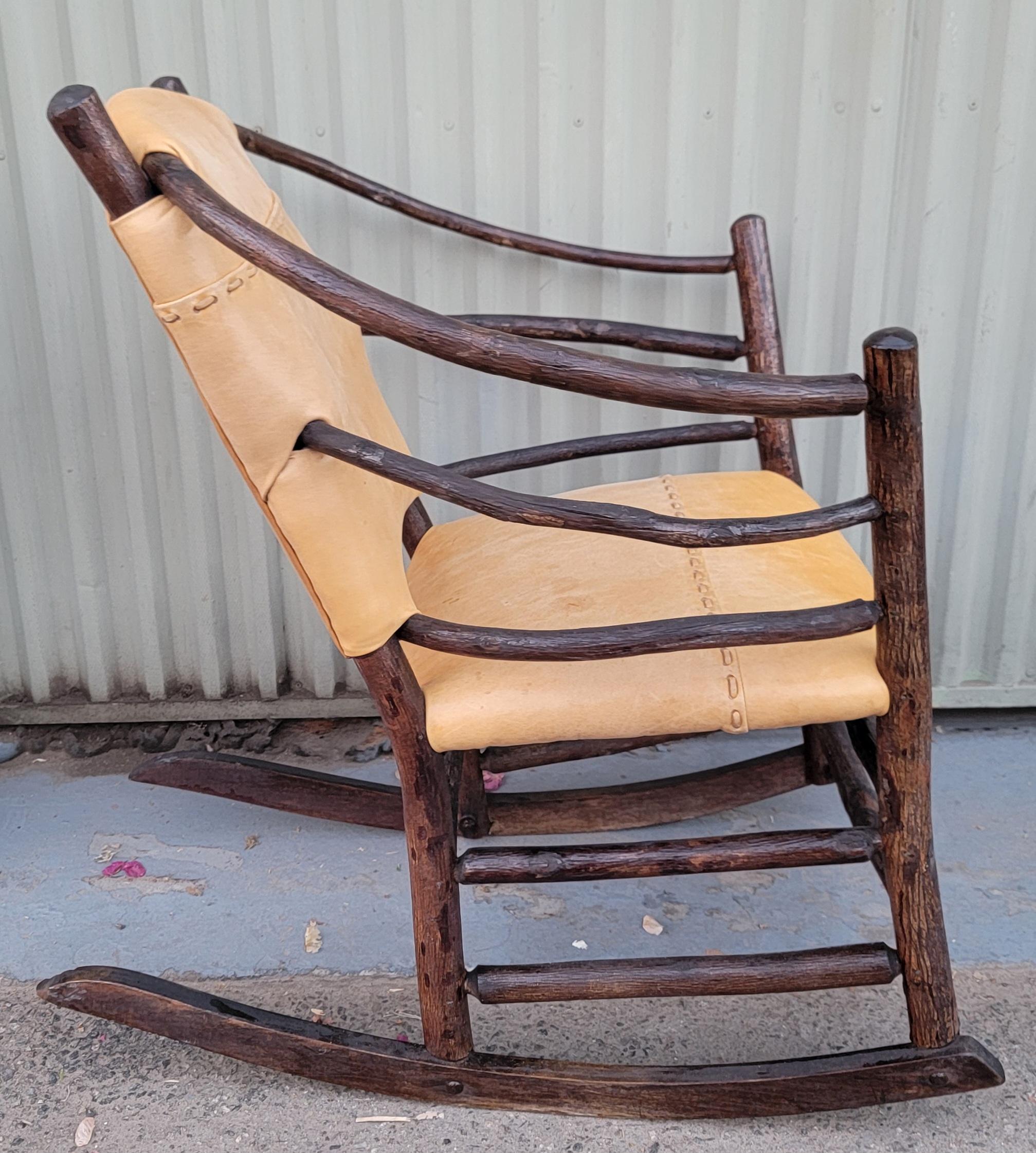 Old Hickory Barrel Back  Chaise à bascule en vente 1