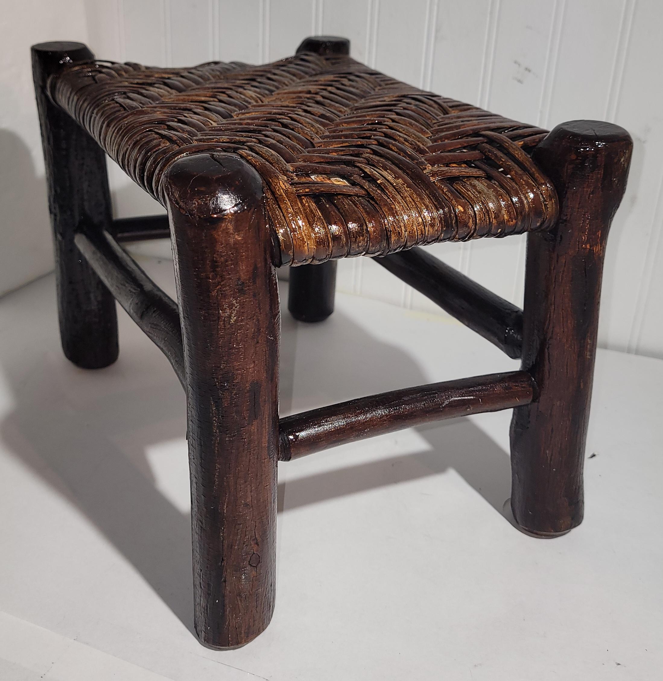 Old Hickory-Fußhocker aus Hickory (Adirondack) im Angebot