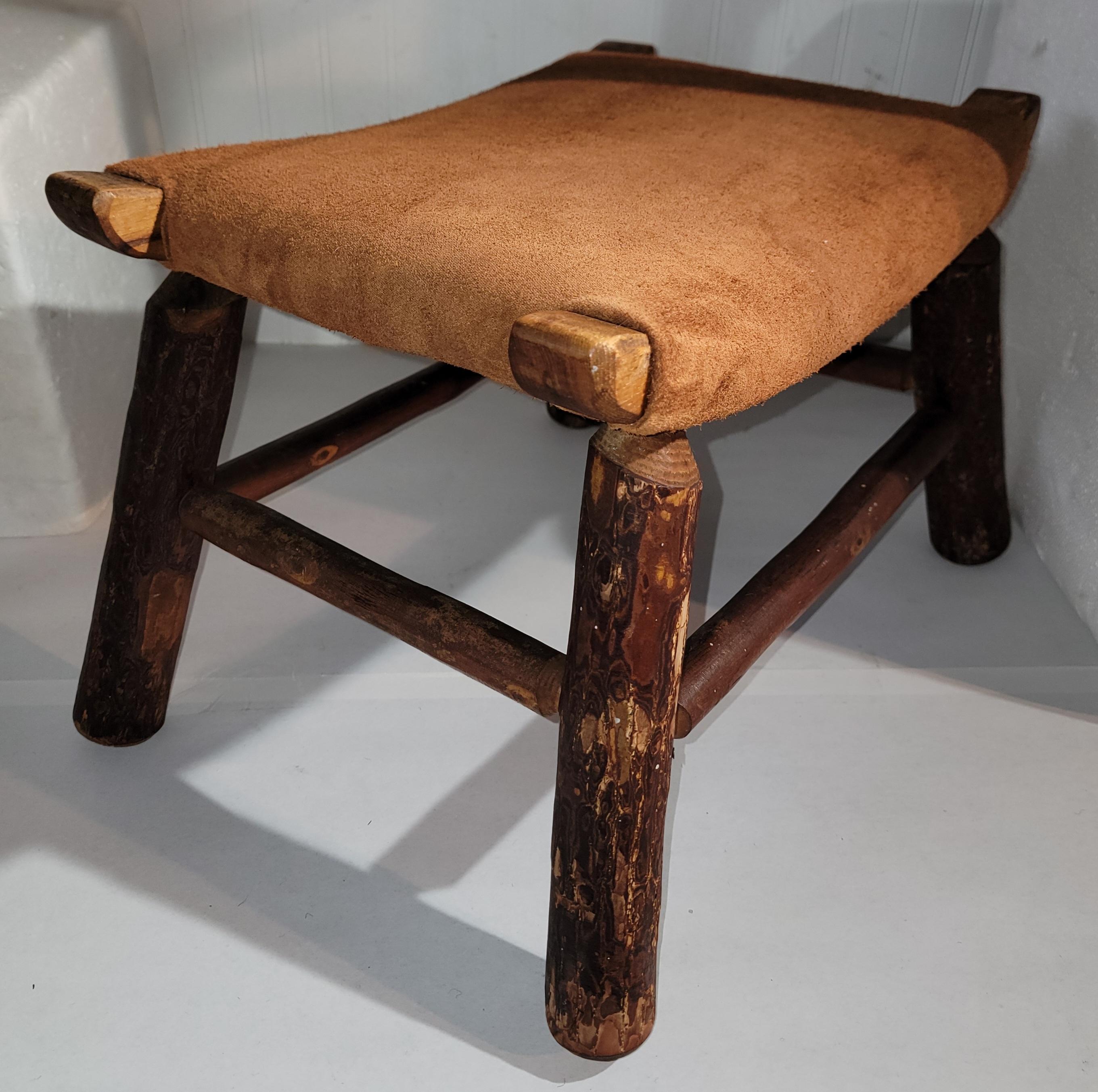 Old Hickory Foot Stool W/ Suede Seat In Good Condition For Sale In Los Angeles, CA