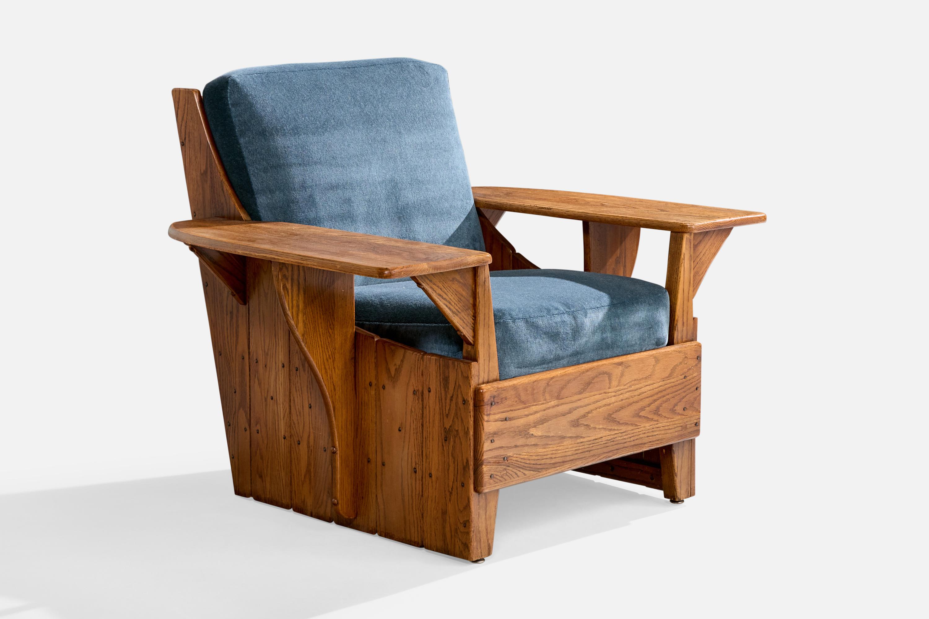 Sessel aus Eiche und blauem Samt, hergestellt von Old Hickory, USA, um 1950.

Gesamtabmessungen (Zoll): 35,0 