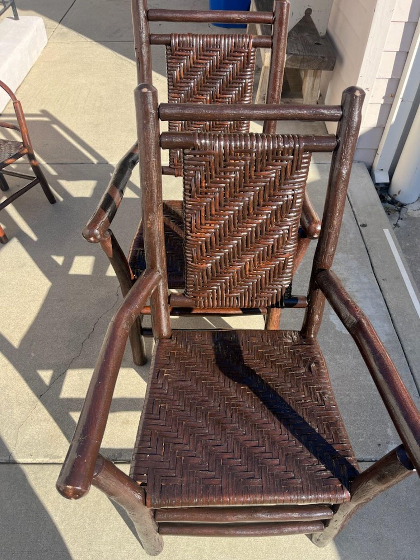 Altes Hickoryholz Paar Arm  Stühle  im Angebot 3