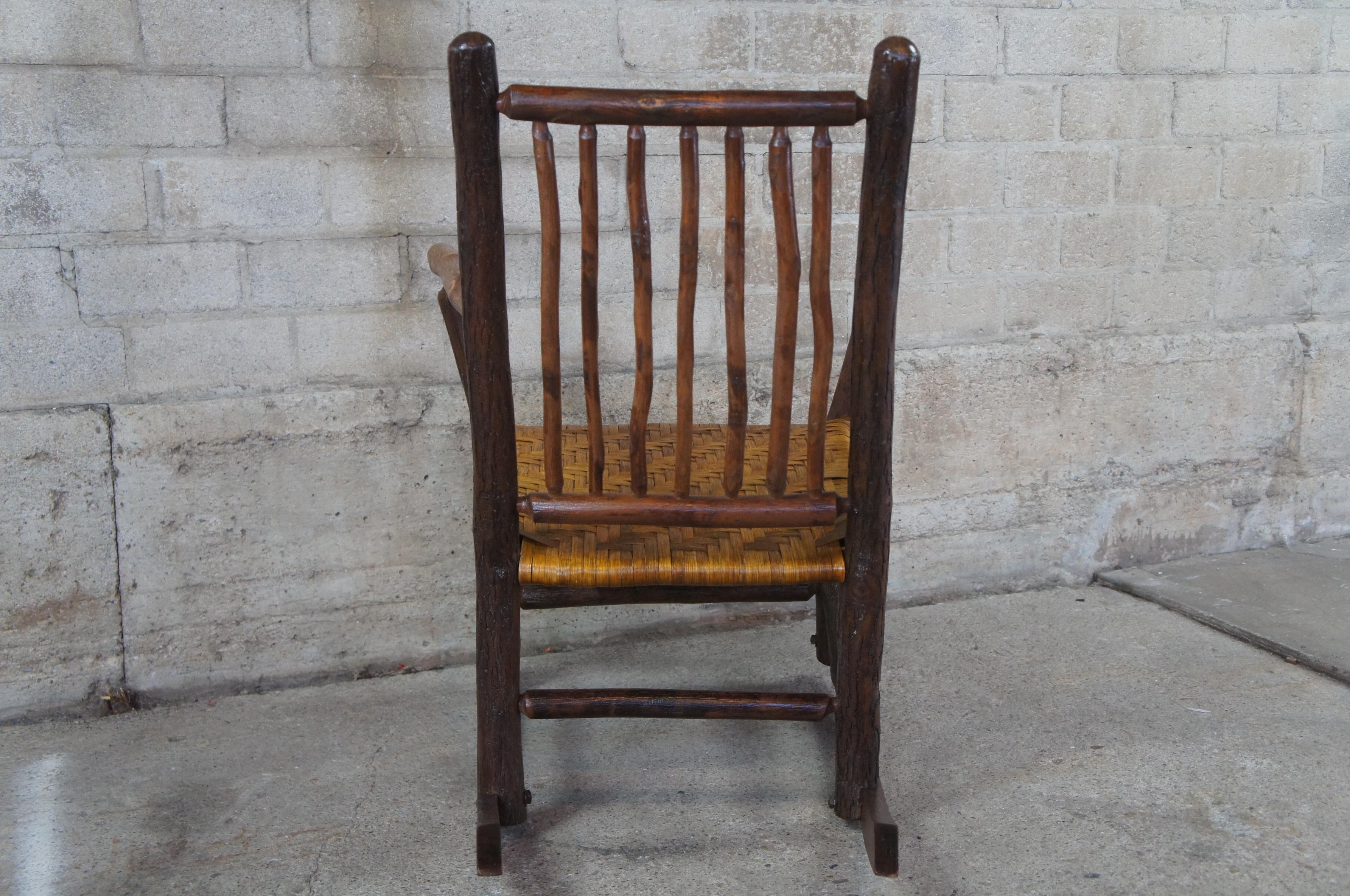 Old Hickory Rattan Adirondack Rocking Arm Chair Rustic Farmhouse Lodge #25 In Good Condition In Dayton, OH