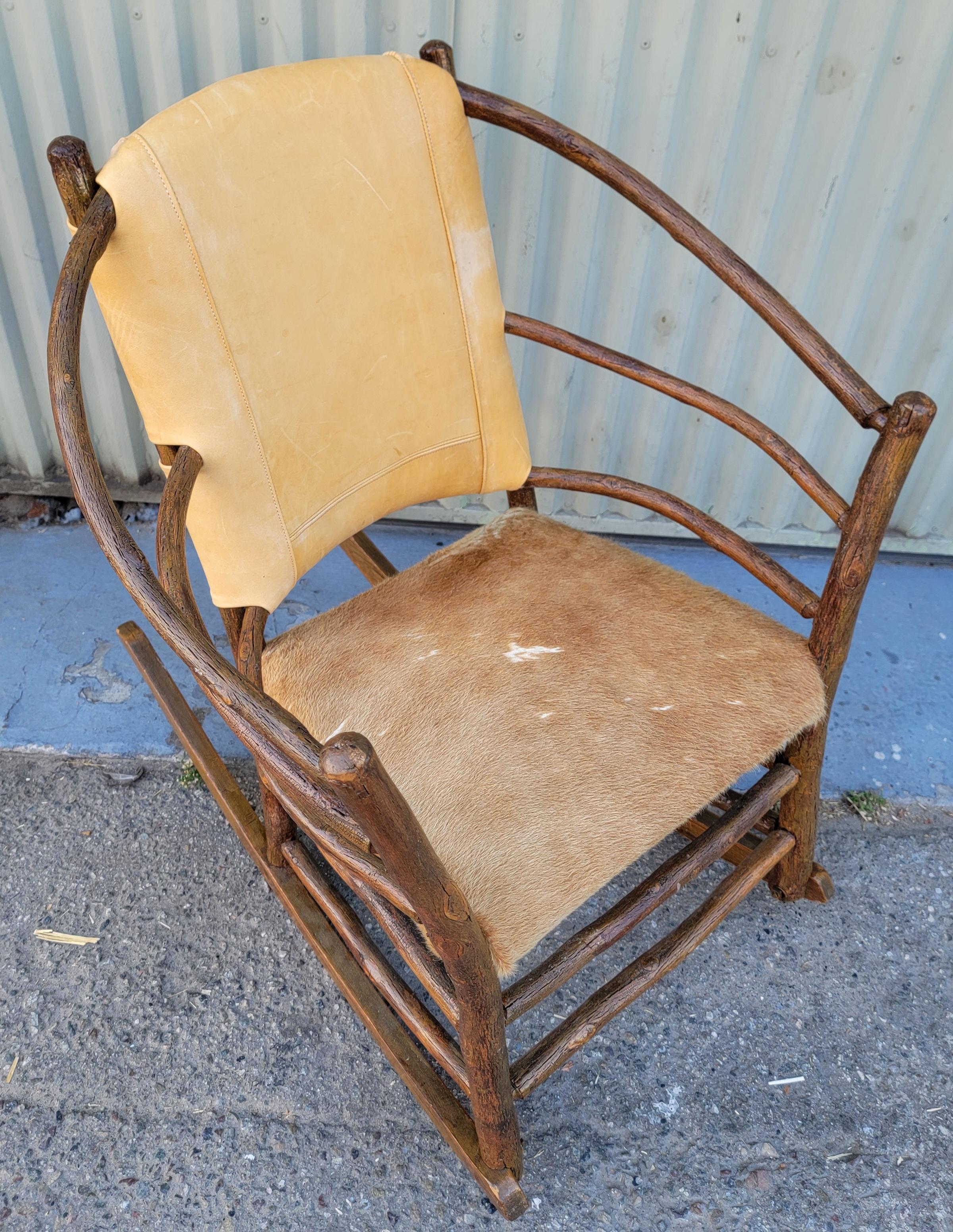 Old Hickory Rocker With Leather Back & Seat im Angebot 2