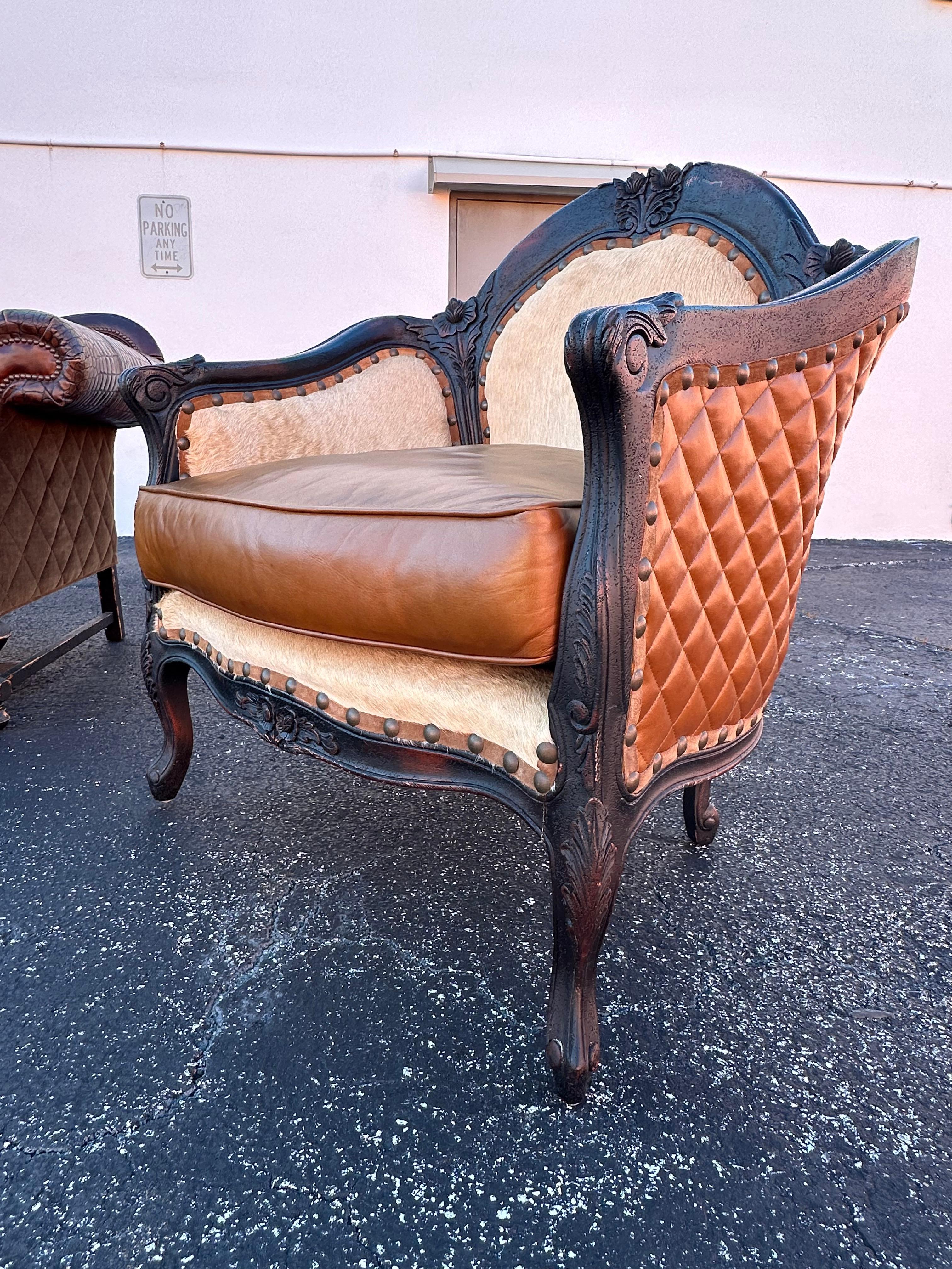 Old Hickory Rustic Western Bergere Cowhide Chairs Divano in pelle di alligatore in vendita 10