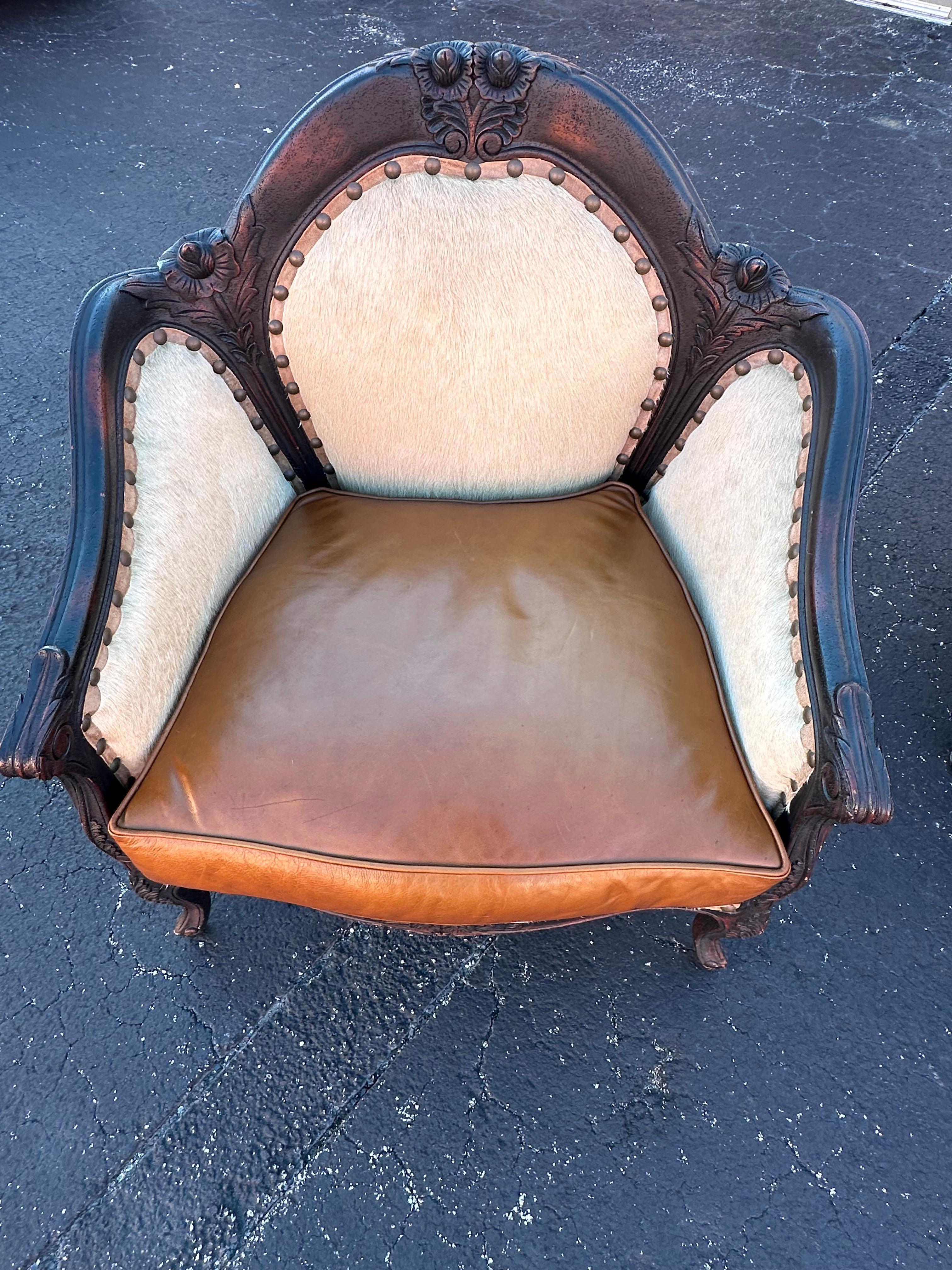 Old Hickory Rustic Western Bergere Cowhide Chairs Divano in pelle di alligatore in vendita 11