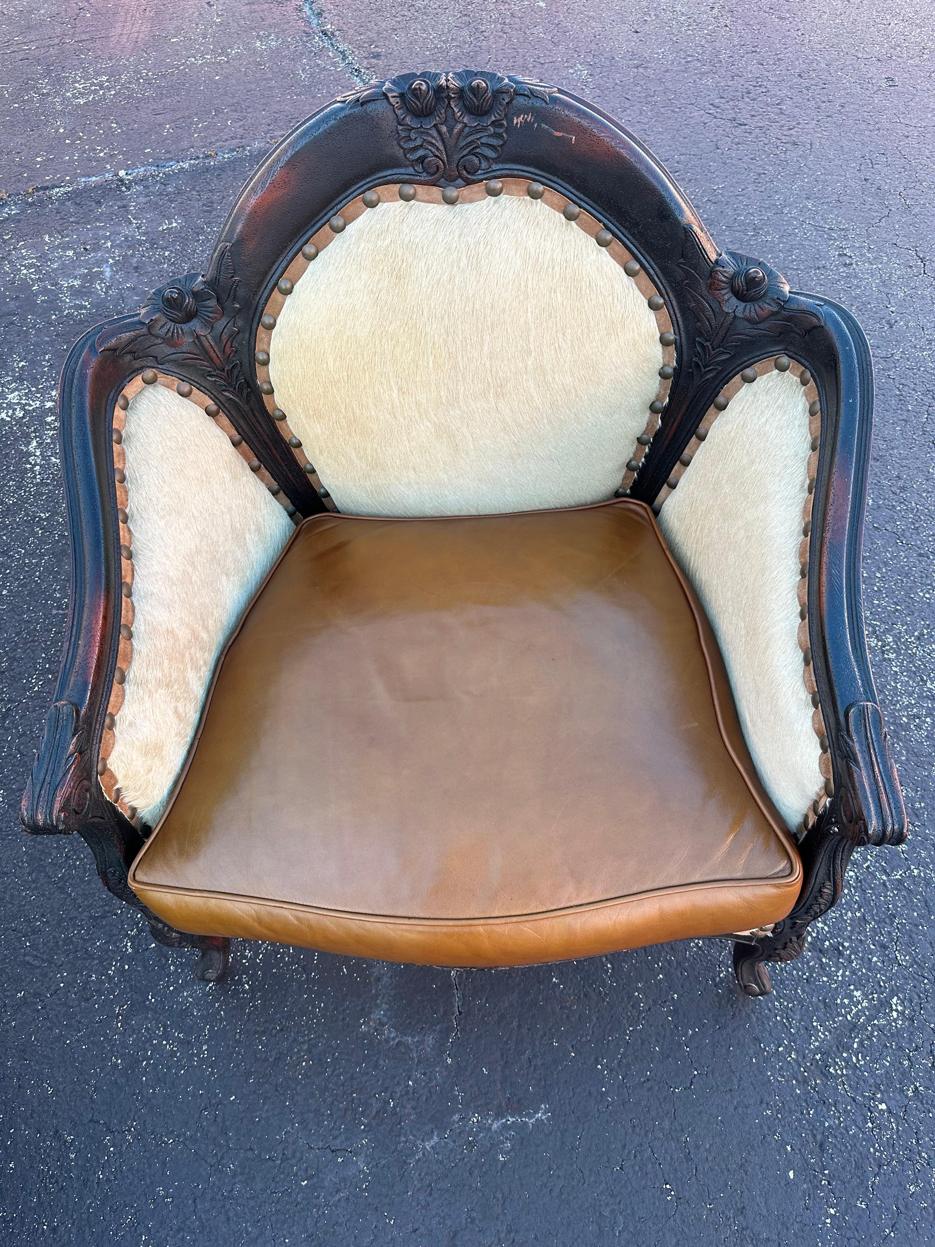 Old Hickory Rustic Western Bergere Cowhide Chairs Divano in pelle di alligatore in vendita 12