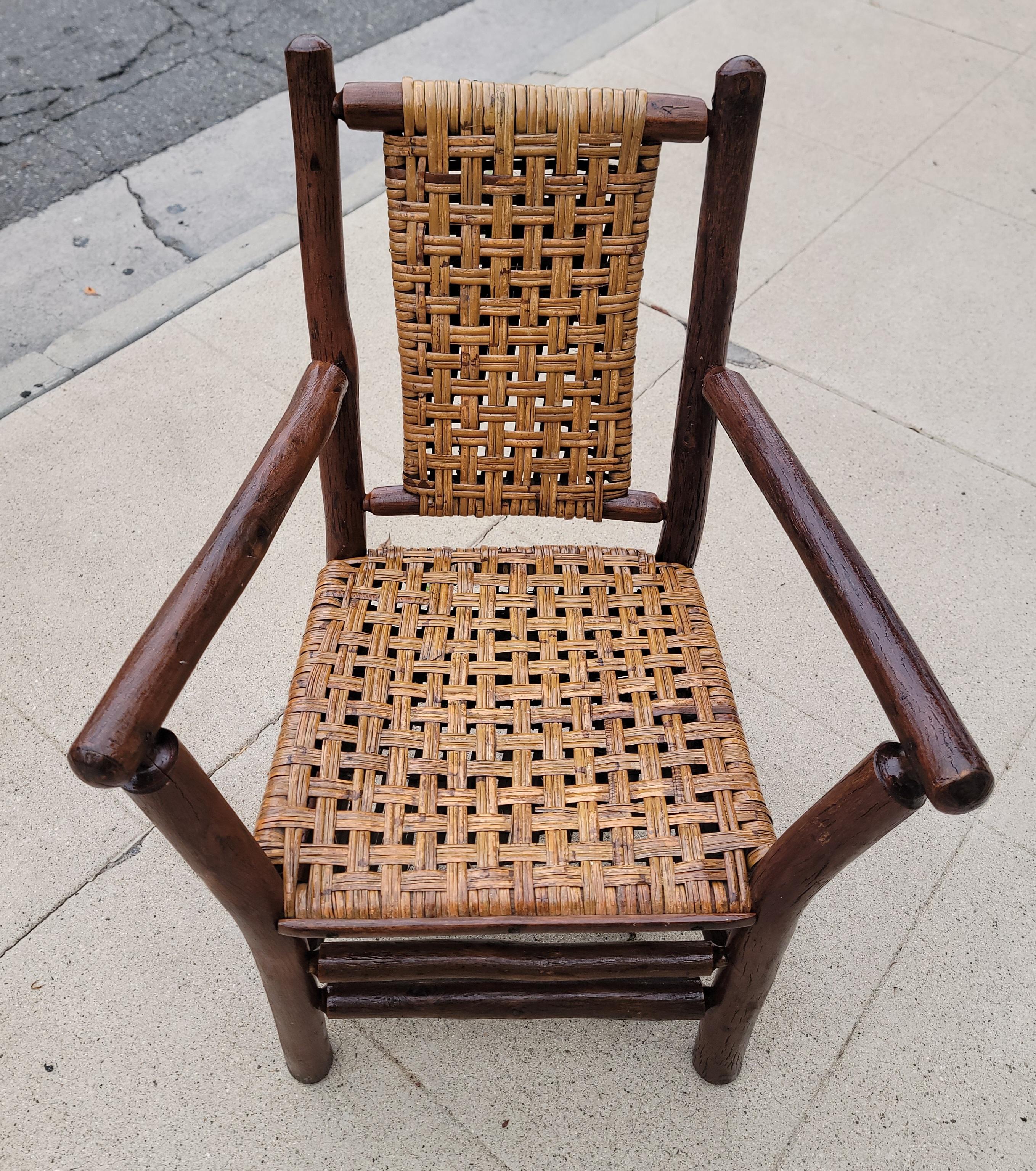 Divano Old Hickory e abbinamento  Sedia laterale ( Firmato) in vendita 1