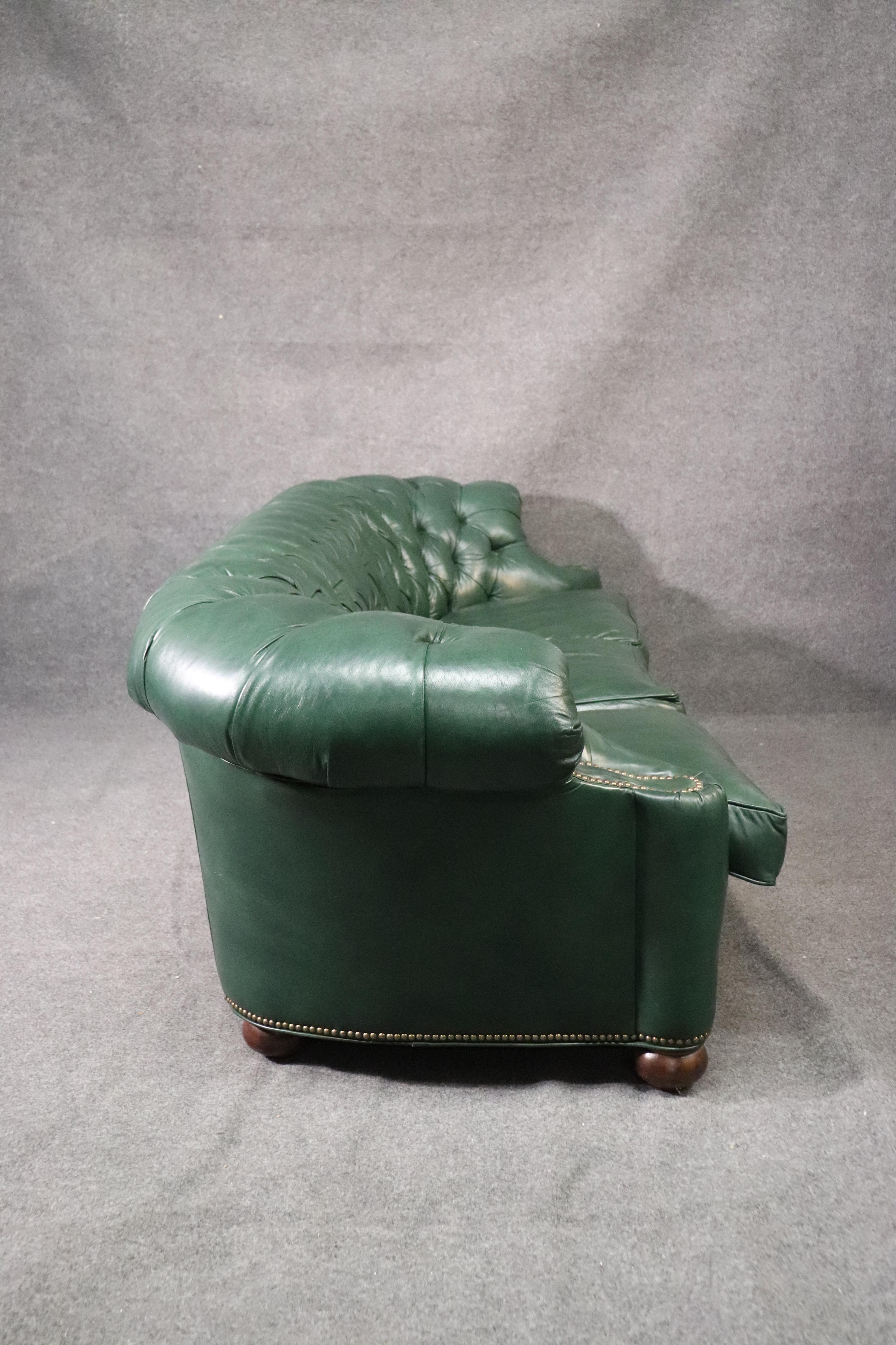 Old Hickory Tannery Hunter Green Genuine Top Grain Leather Chesterfield Sofa 1