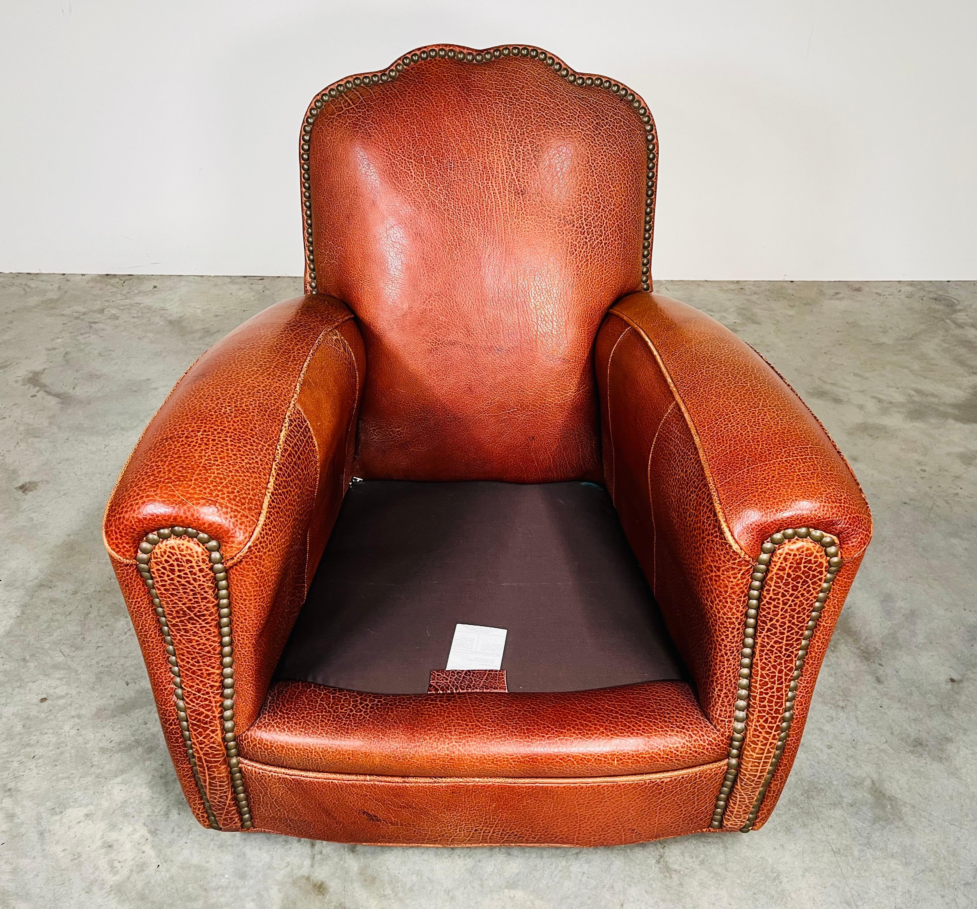 Old Hickory Tannery Traditional “Spirit Brown” Leather Club Arm-Chair For Sale 6