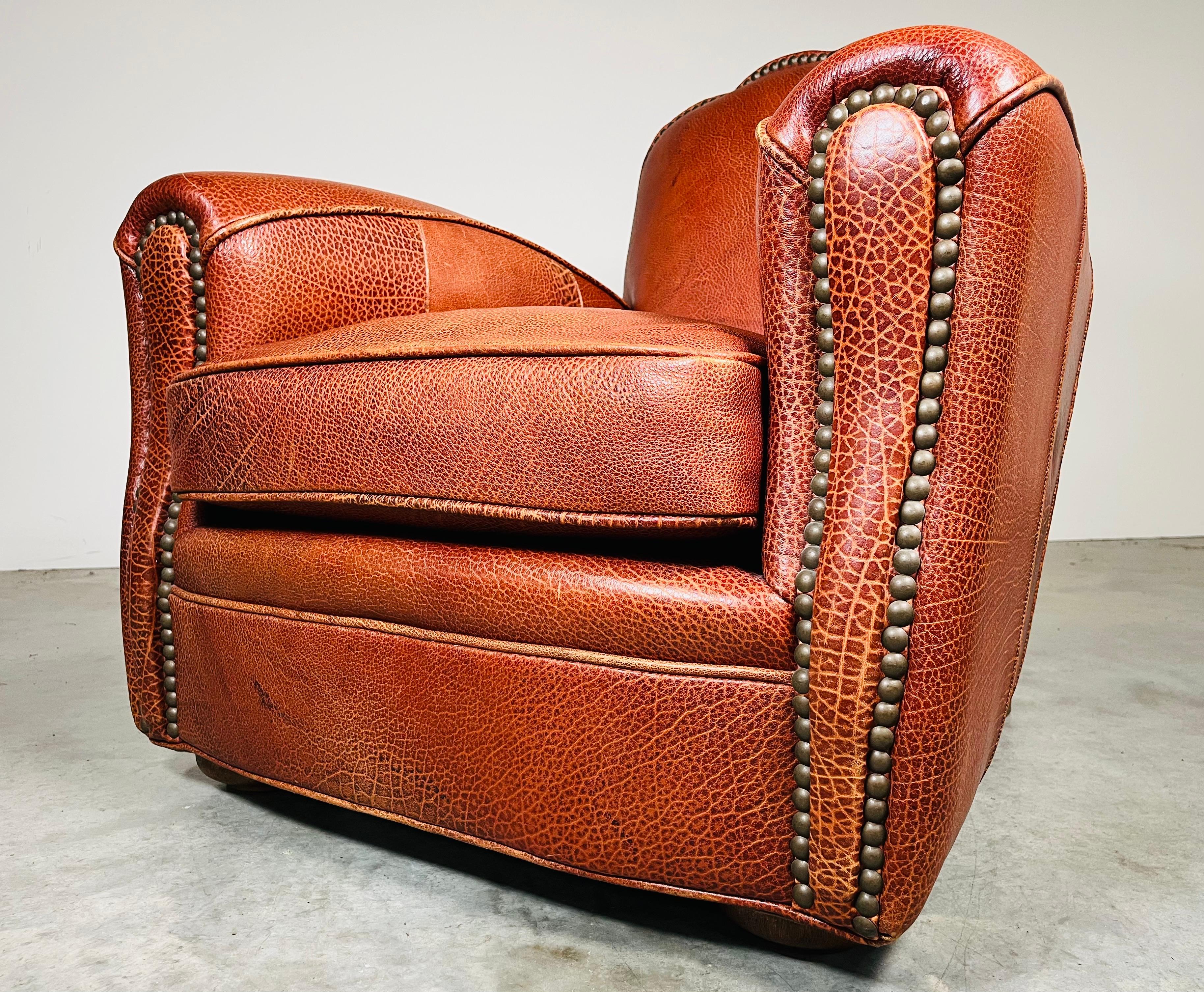 Brass Old Hickory Tannery Traditional “Spirit Brown” Leather Club Arm-Chair For Sale