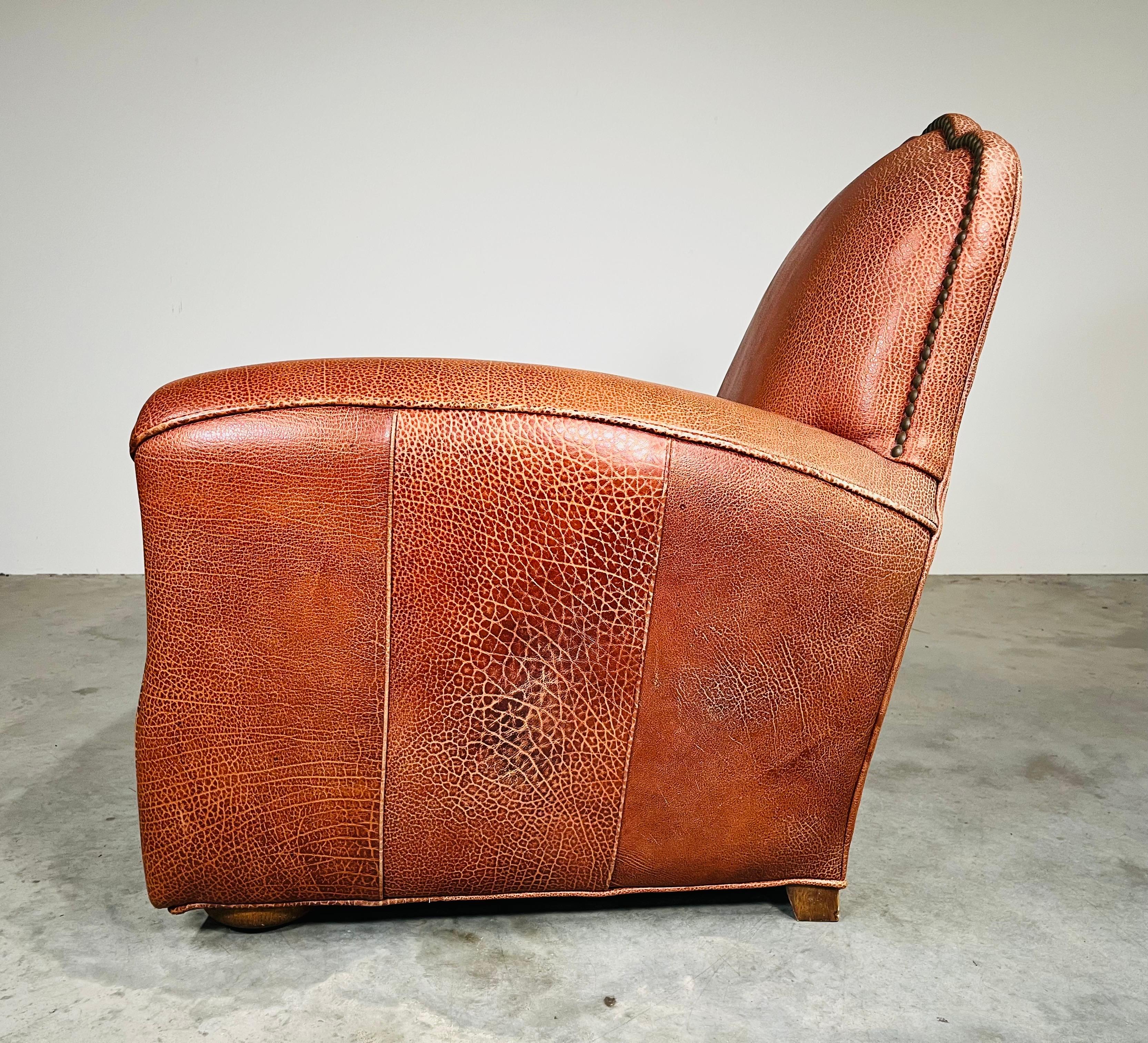 Old Hickory Tannery Traditional “Spirit Brown” Leather Club Arm-Chair For Sale 2