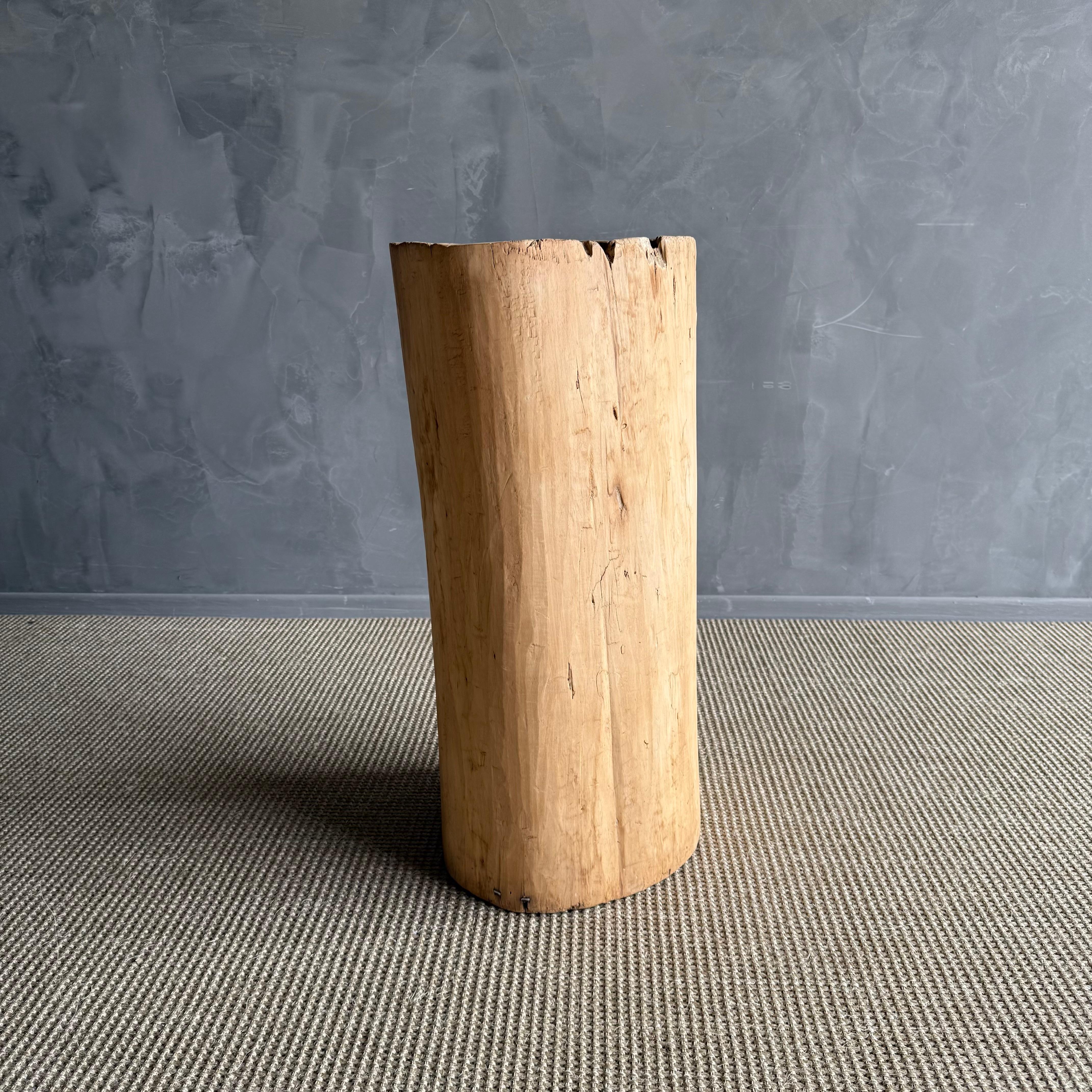 XX secolo Vaso di un vecchio ceppo di albero scavato in vendita
